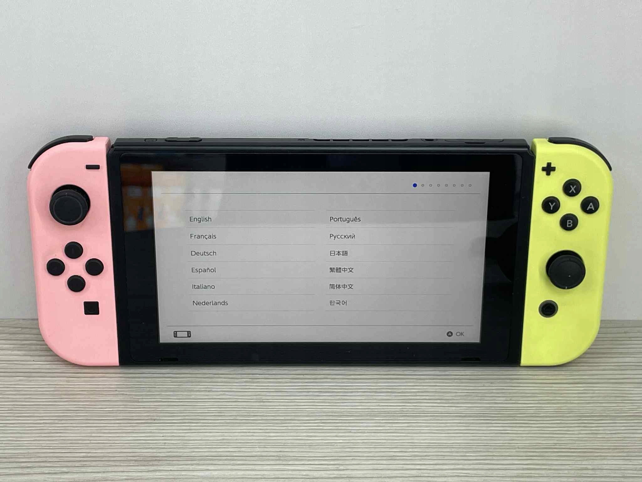 Nintendo Switch G Nintendo Switch HAC-001 NINTENDO Switch HAC-001(-01) + Kontroler Switch Czerwono