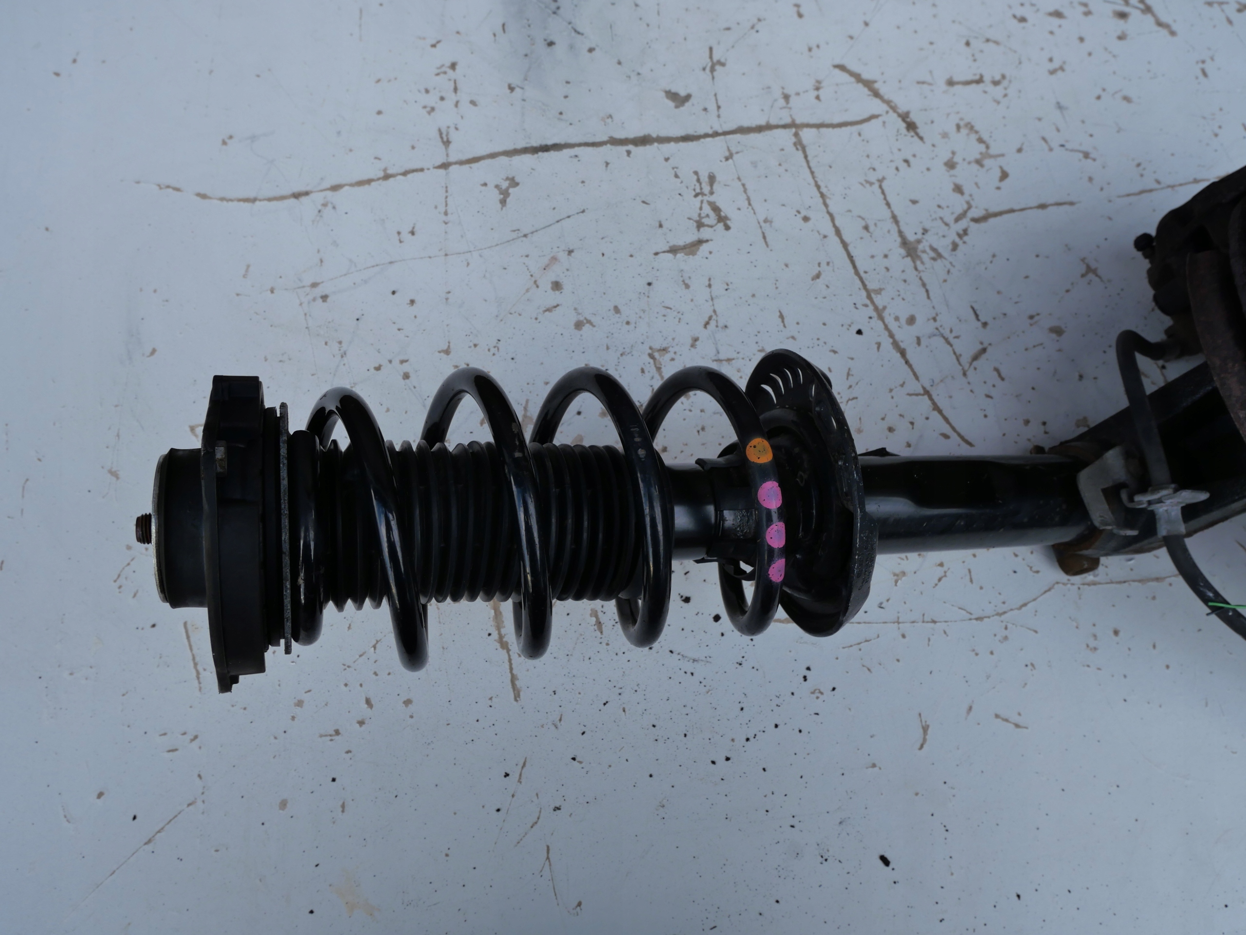 McPherson swing shock absorber VW TIGUAN 5N0412021HE
