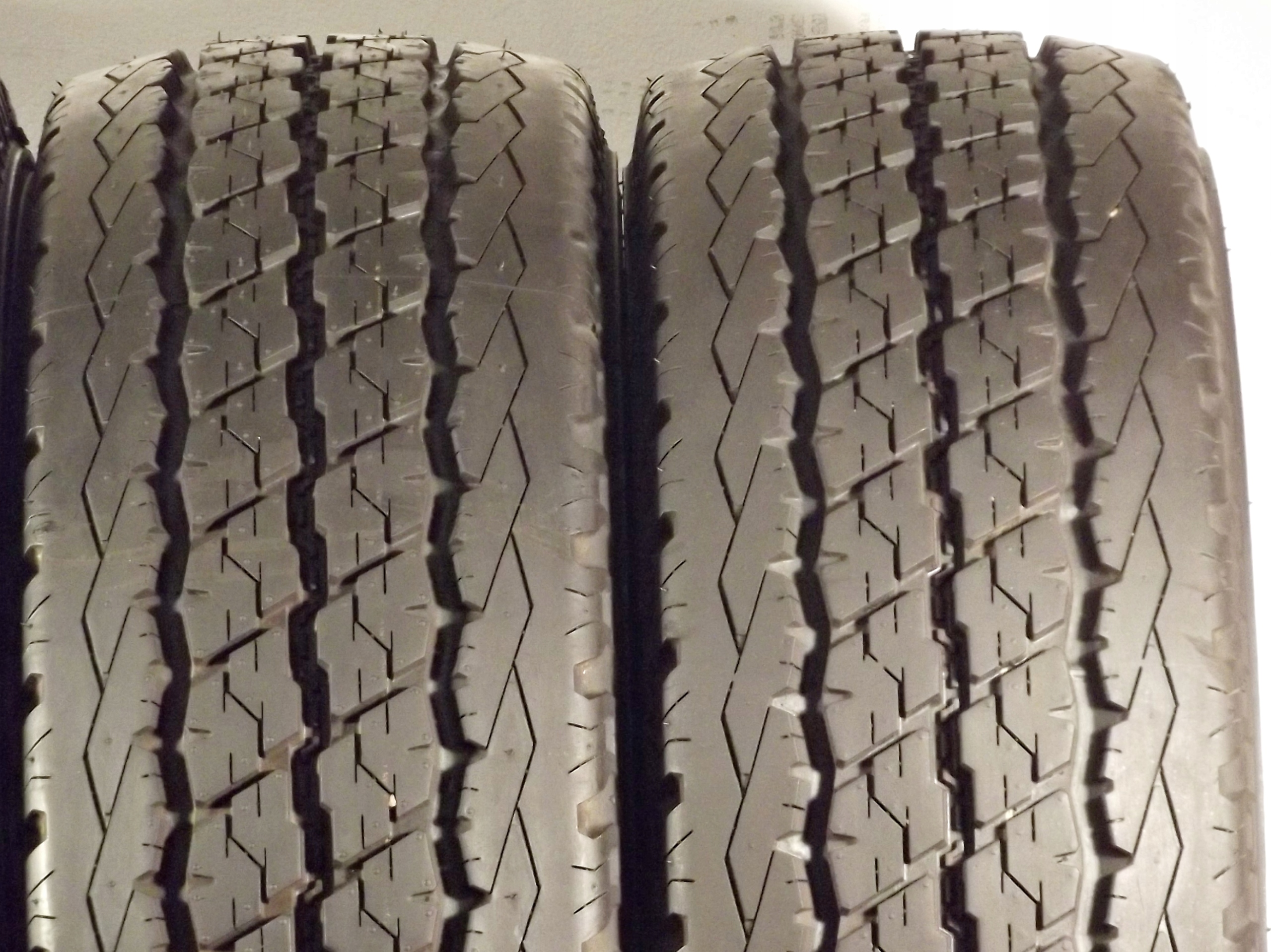 opony letnie 215/70R15C 109/107S BRIDGESTONE DURAVIS R630 nowe Model Duravis R630