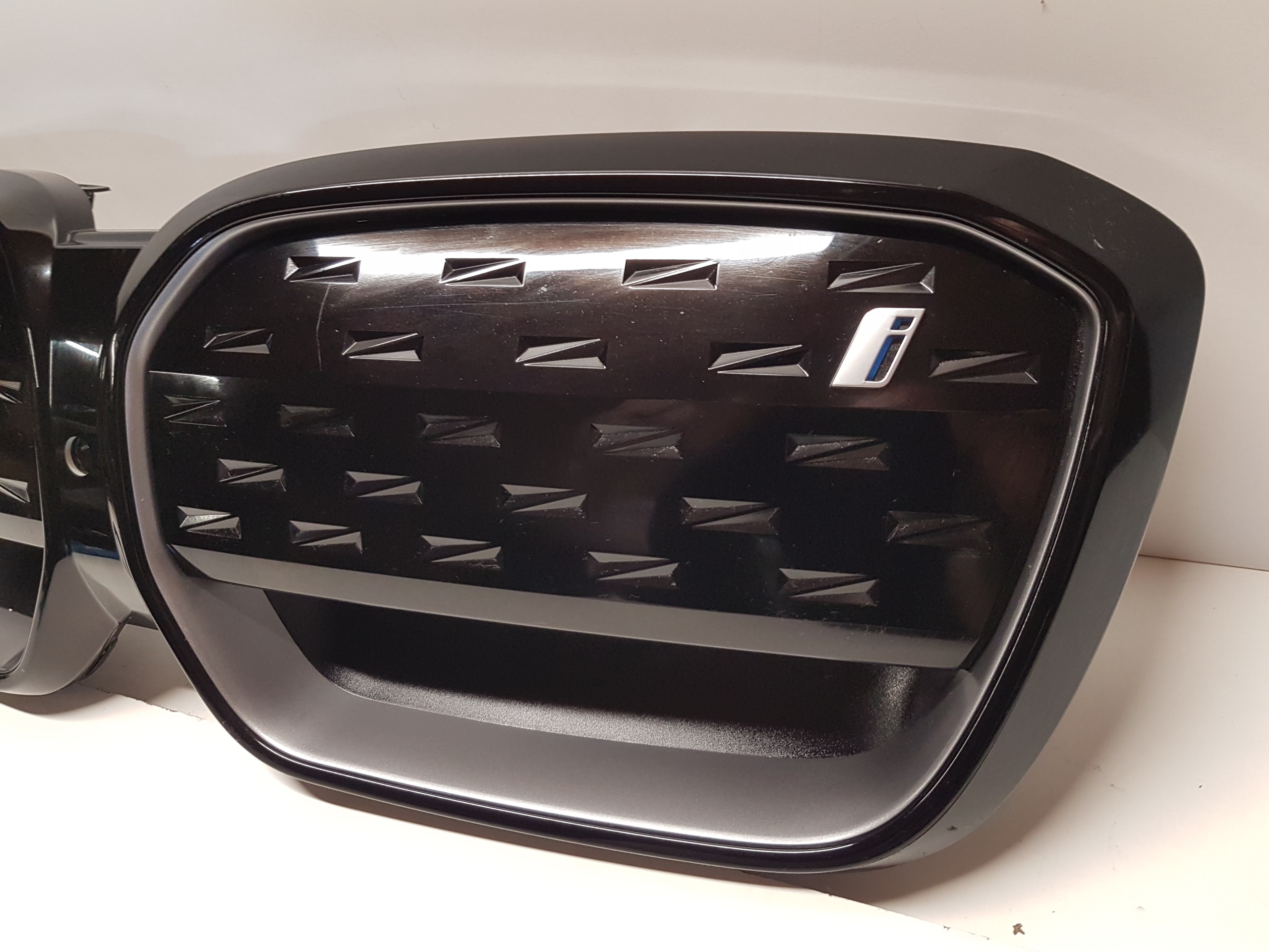 mask NERKI BMW iX3 G08 5A34E70