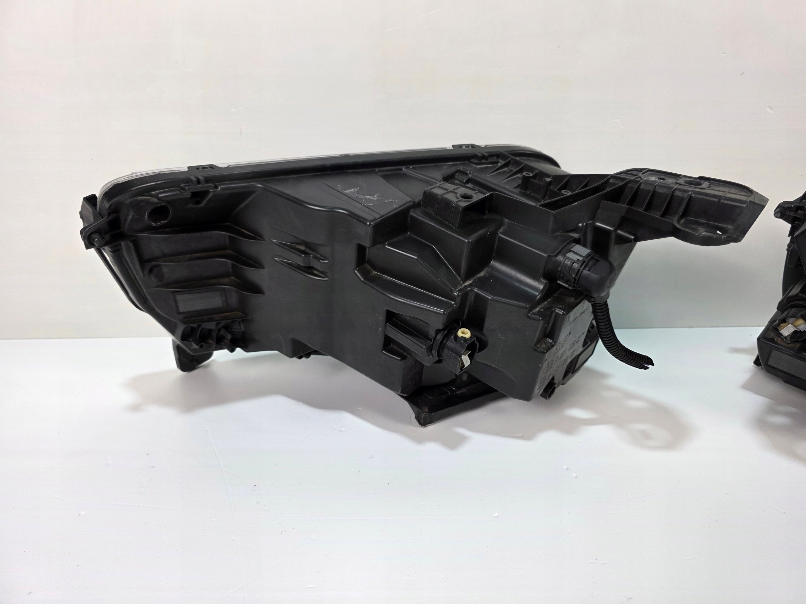 lights front FULL LED JEEP AVENGER L747251 L747250