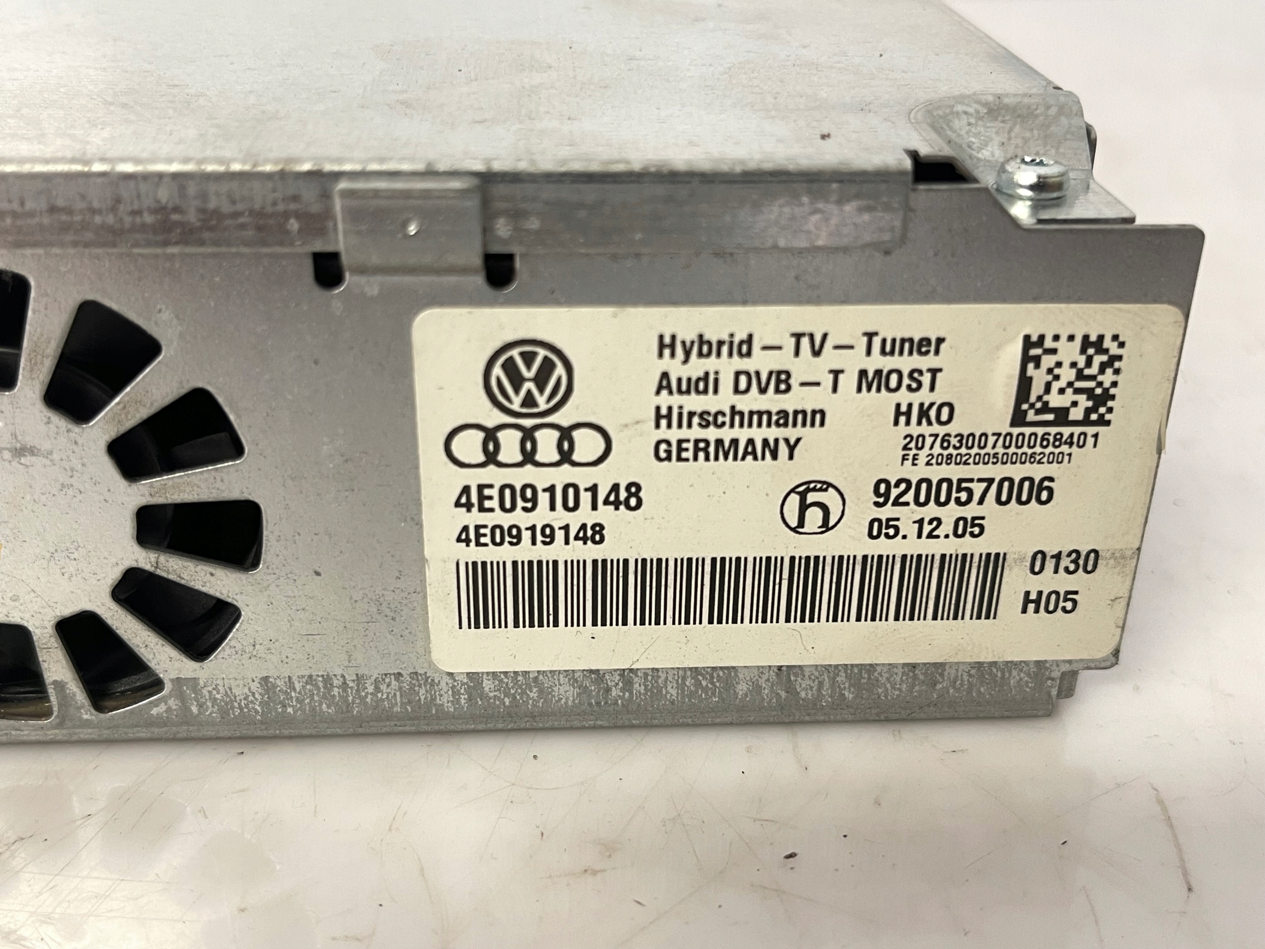 control unit module TUNER TV DVB-T 4E0910148 AUDI A8 D3 05-07