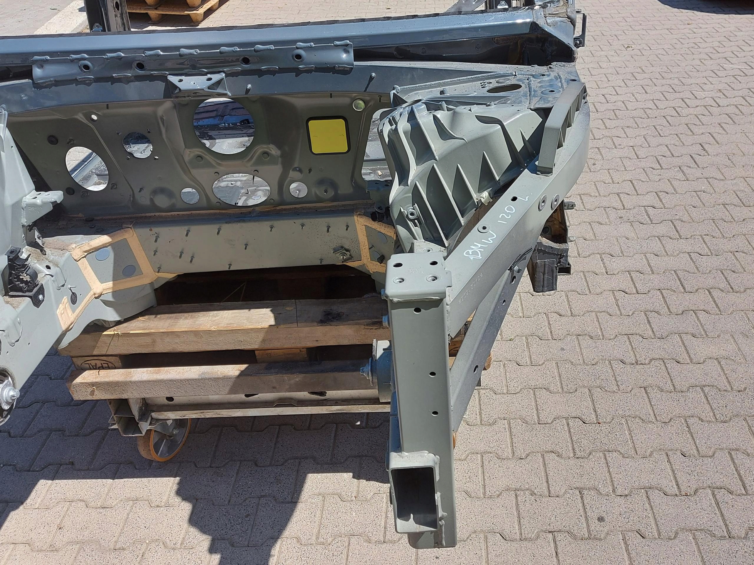 BMW iX i20 2023, Xdrive50 quarter quarter left front