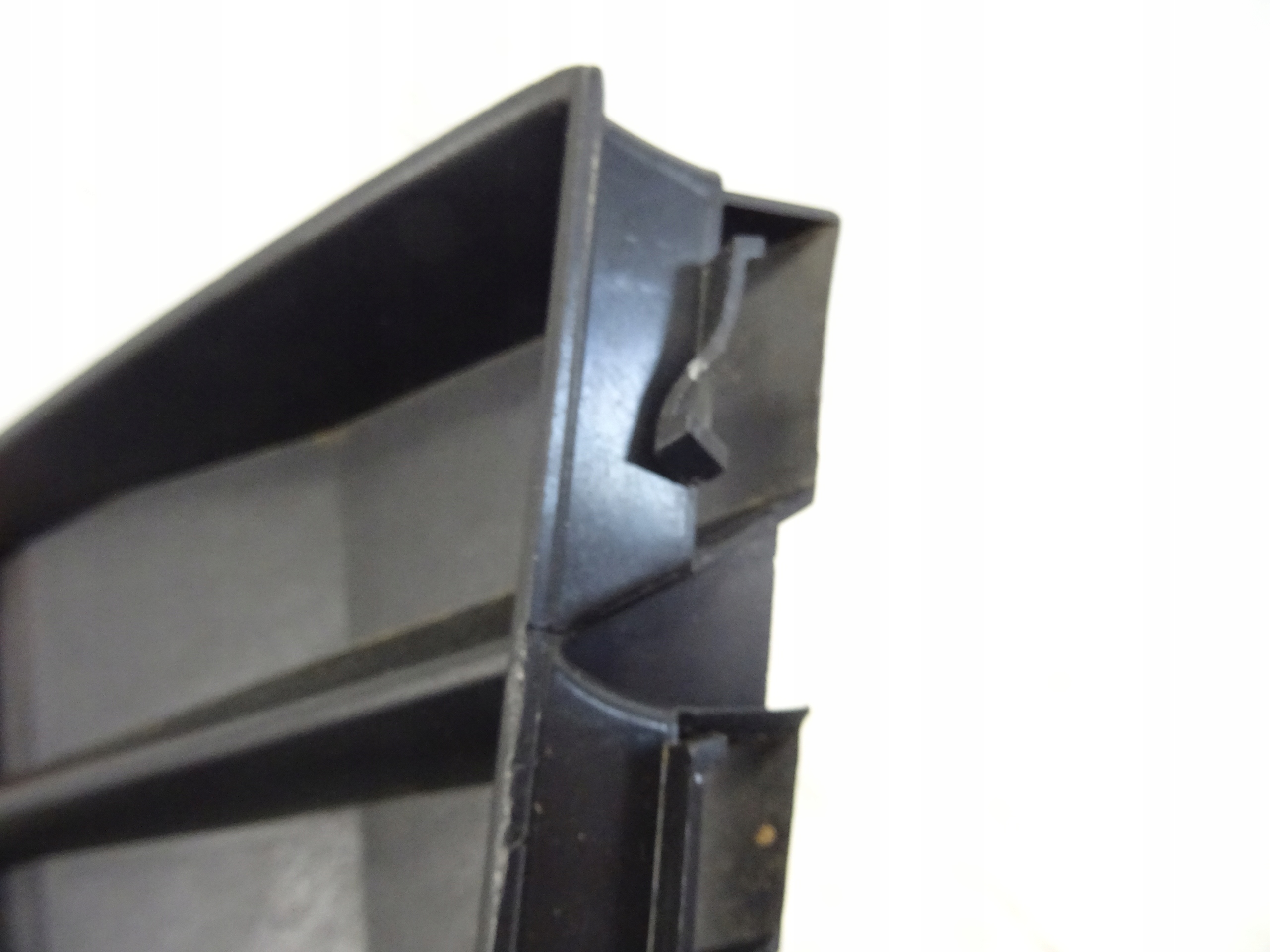 grid of a bumper front front right AUDI A4 B9 8W 8W0807682B