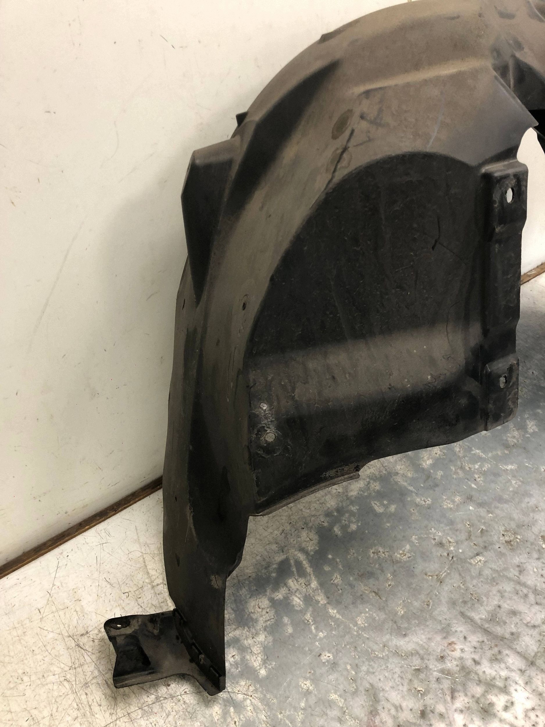 mudguard right rear part OPEL ASTRA K KOMBI 39040823
