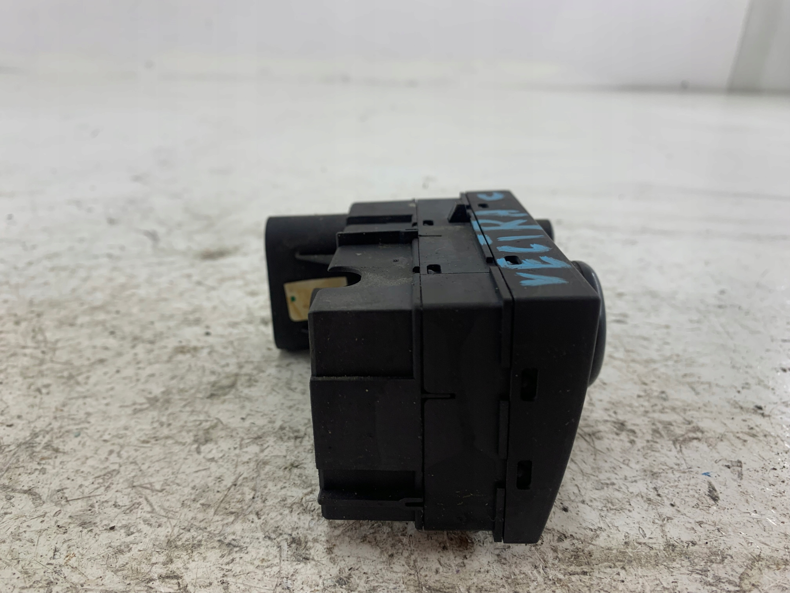 OPEL VECTRA C SIGNUM light switch 13177066