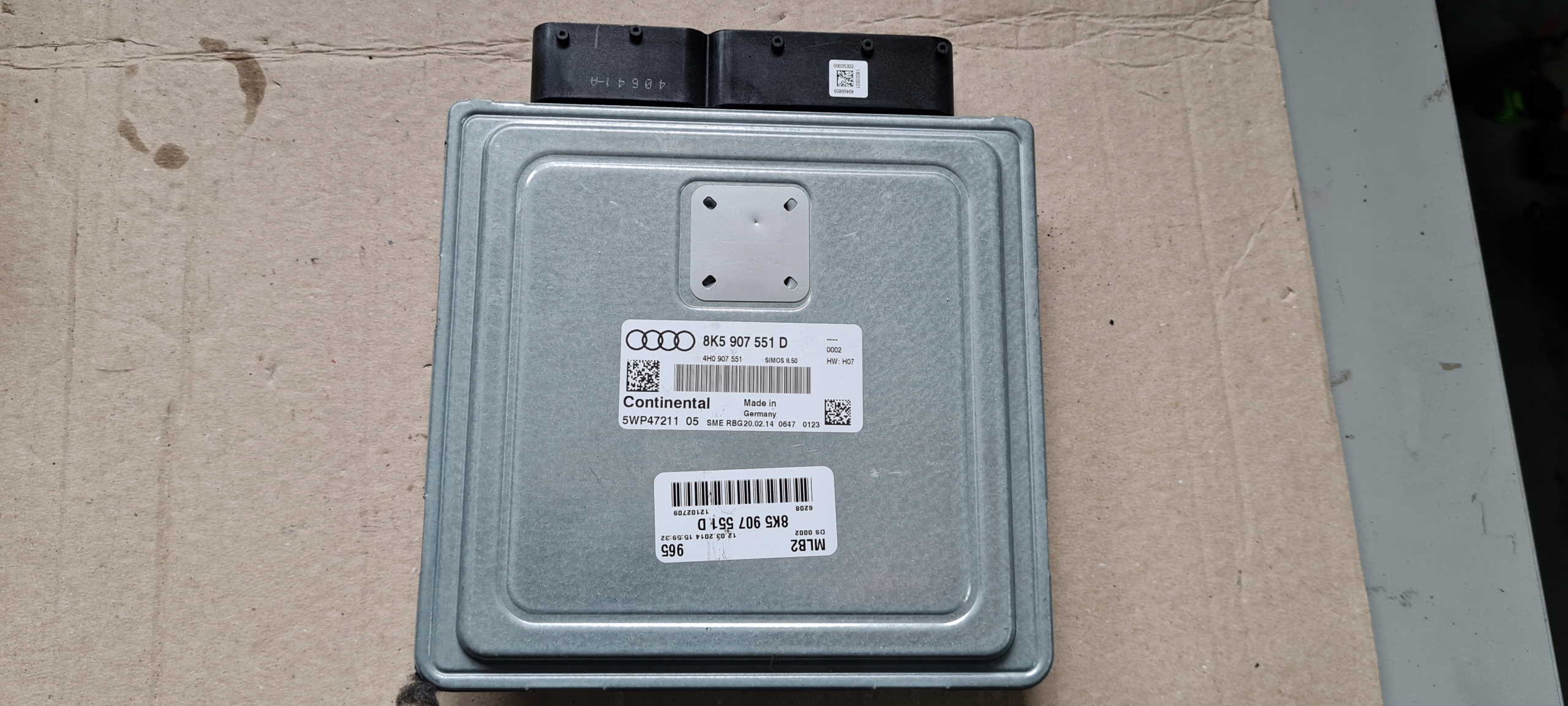 S4 A4 B8 LIFT A4 computer control unit of the engine 3.0 TFSI 8K5907551D S5