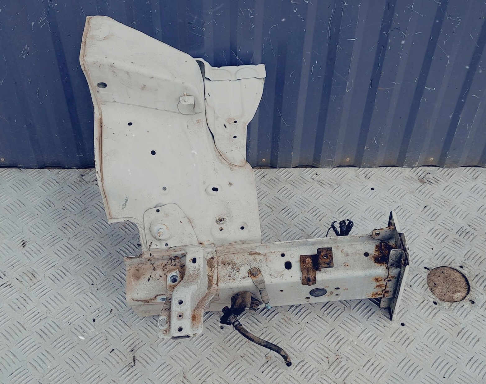 HYUNDAI I40 NCW ЛОНЖЕРОН ЛІВА ЛІВИЙ ПЕРЕД