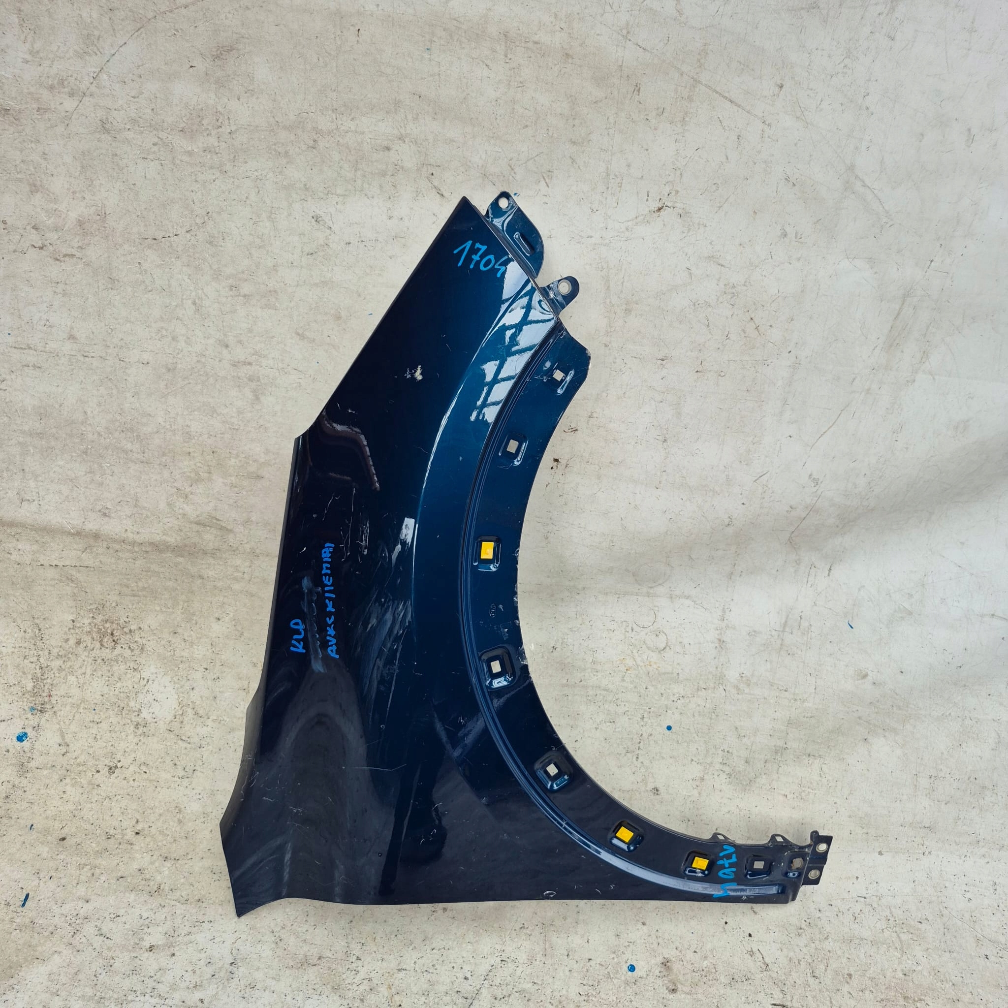 KIA NIRO 16- fender right front front
