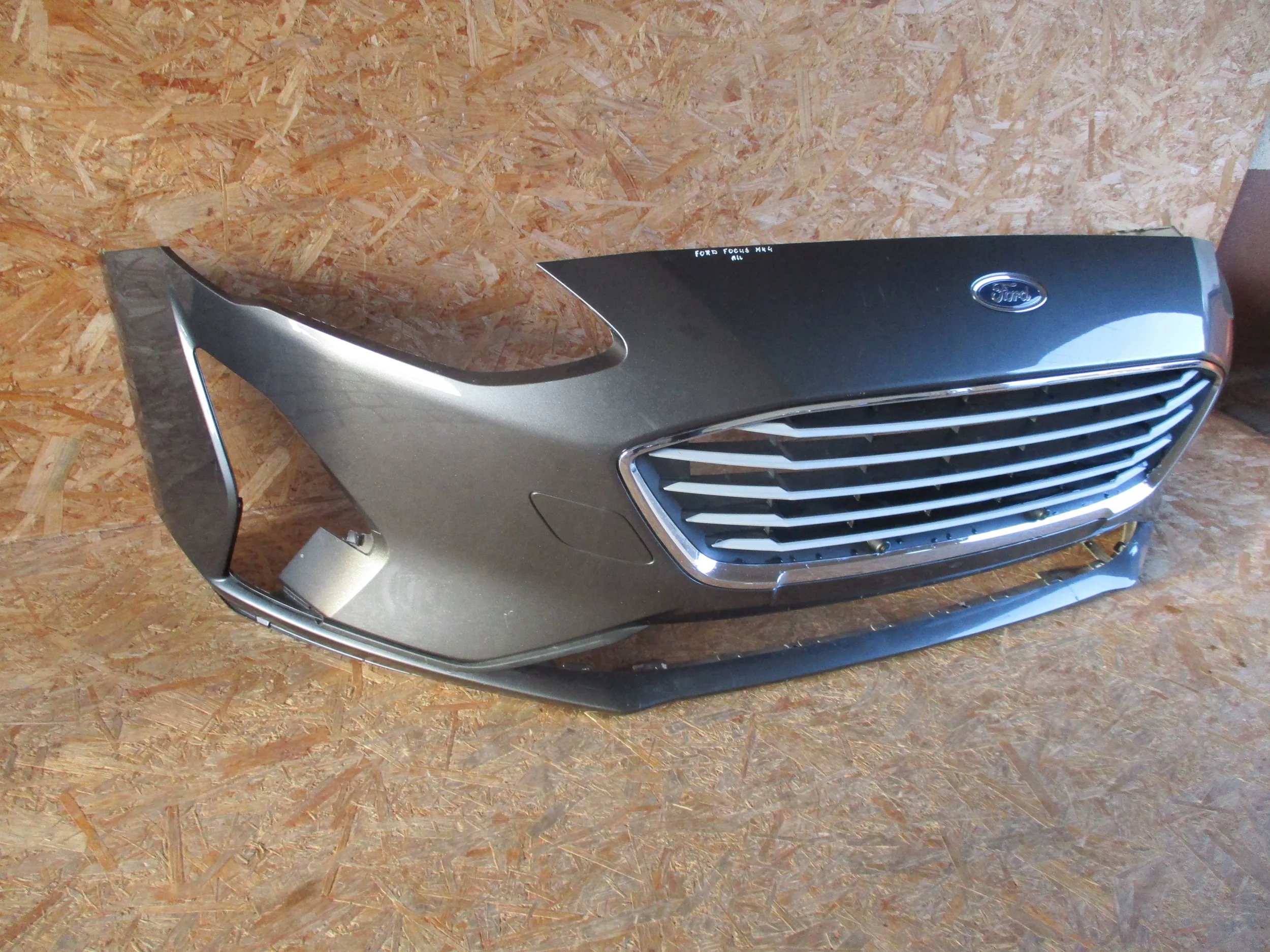 STOSSSTANGE VORNE VORNE FORD FOCUS MK4