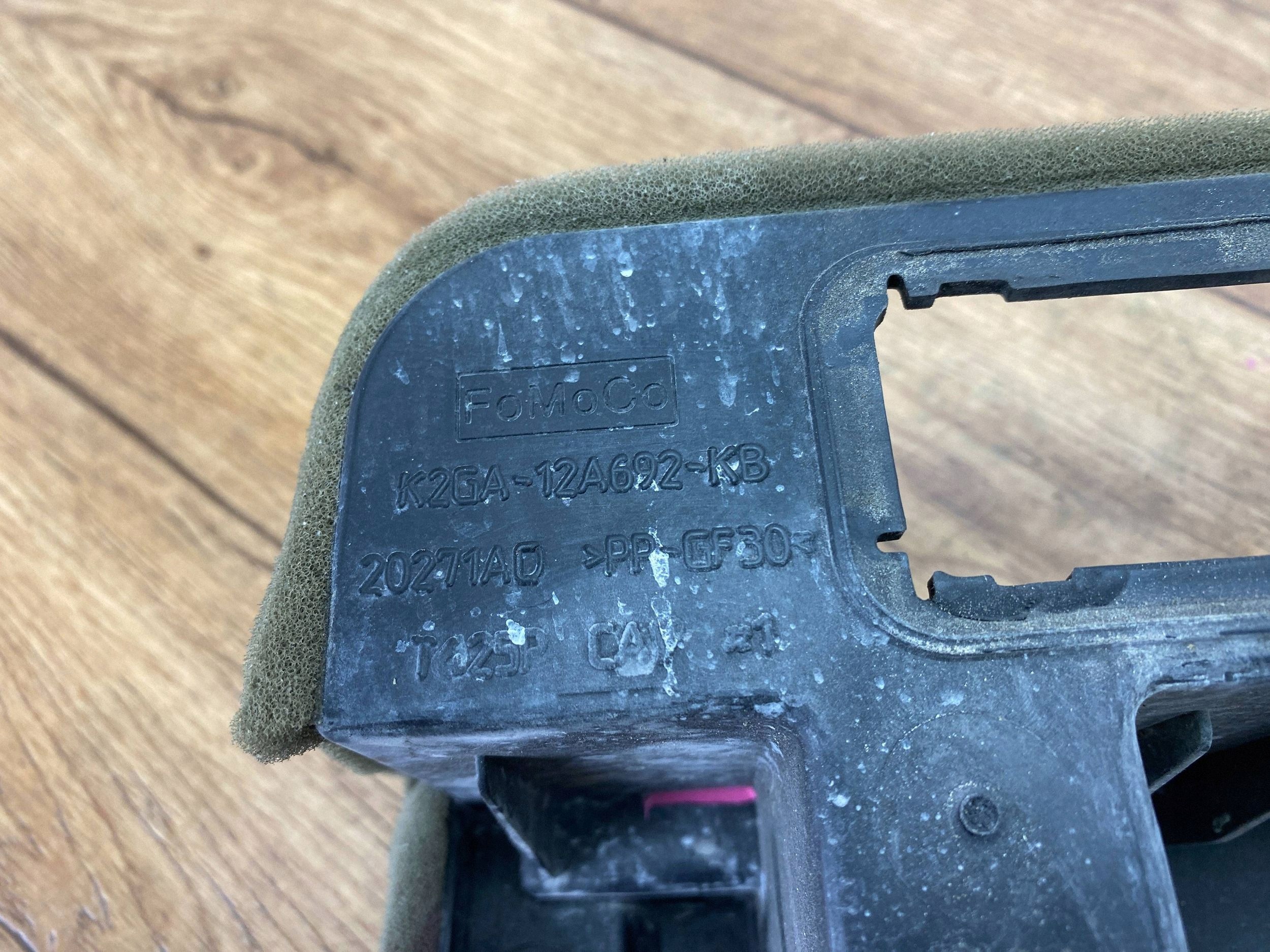 Support plaque Boîte modulu sterownika Ford Edge II 2019+