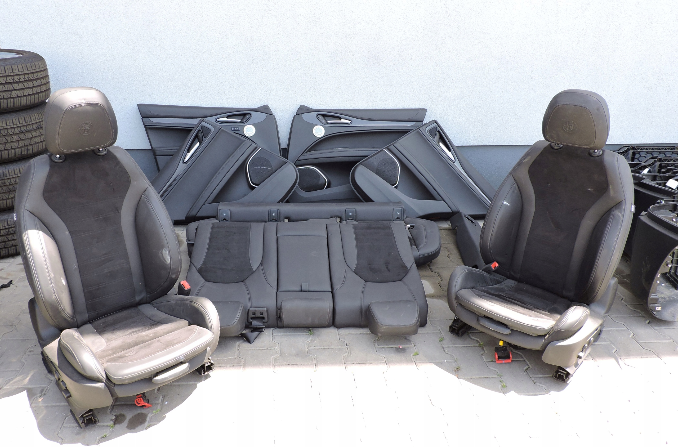 FOTELE ŚRODEK BOCZKI ALFA ROMEO STELVIO QV