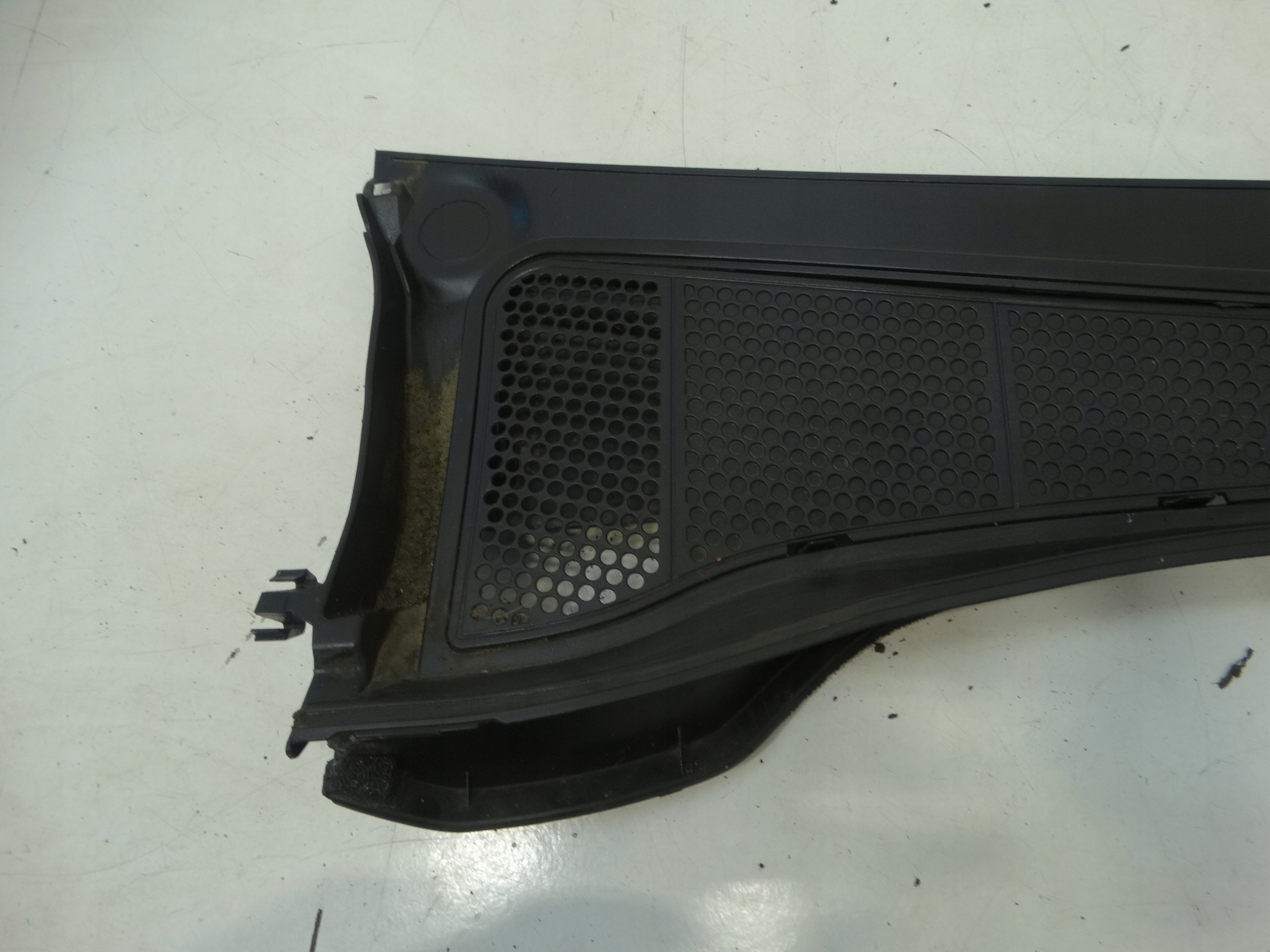 torpedo right front CITROEN C4 CACTUS 2016R. 9805358580