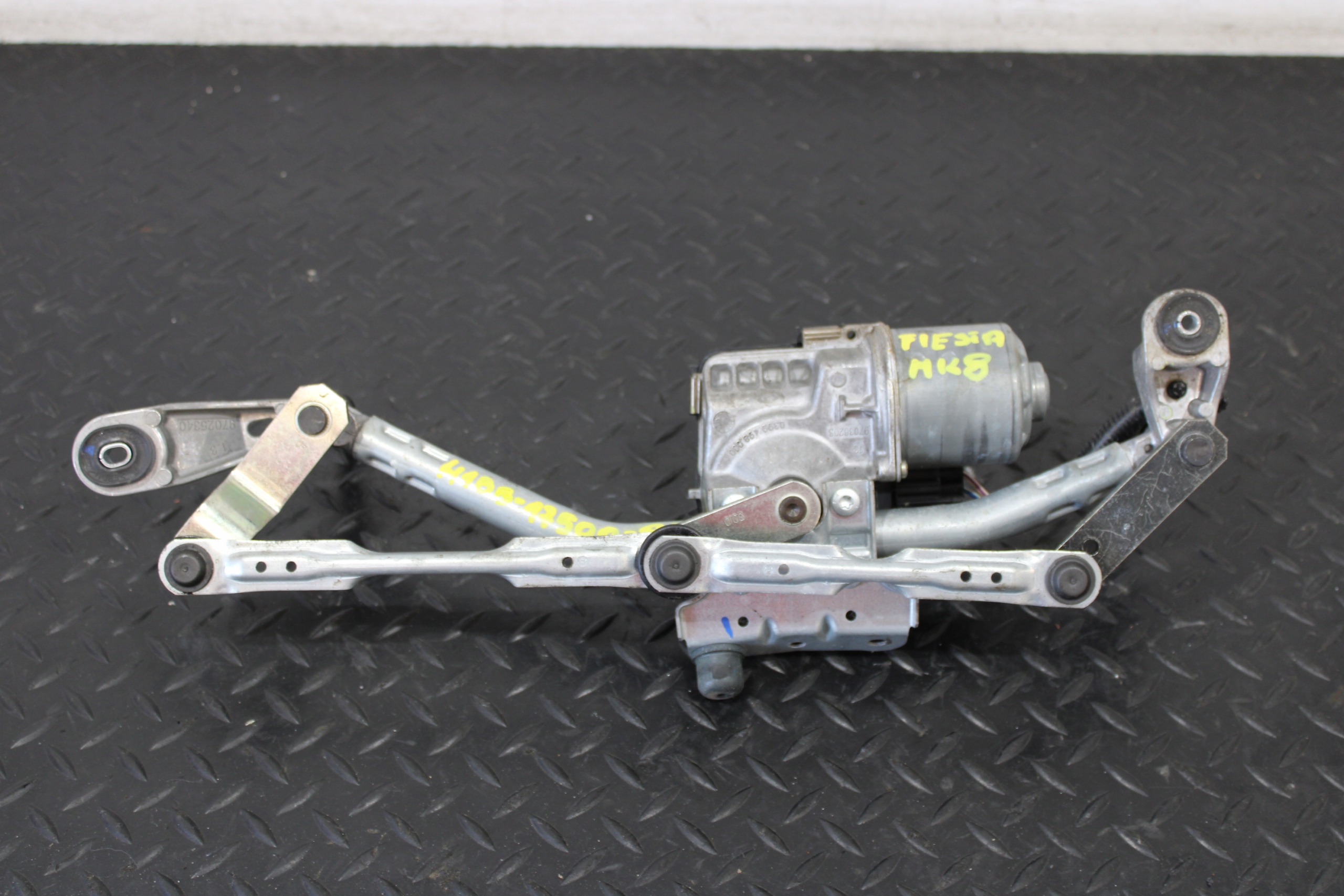 Wischergestänge FORD FIESTA MK8 H1BB-17500-AD
