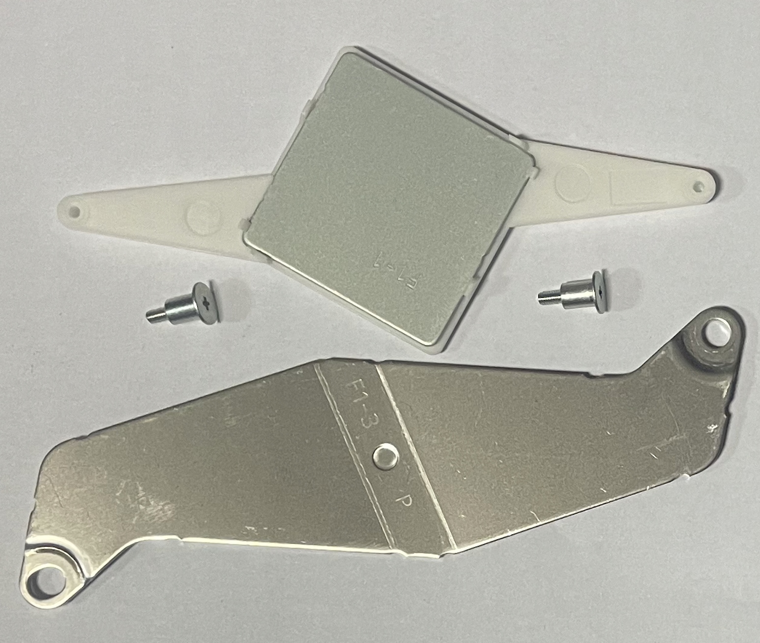 Upevnění Clamp Přítlačné šrouby Sony Playstation 5 PS5 Servis Konzolí Krakov