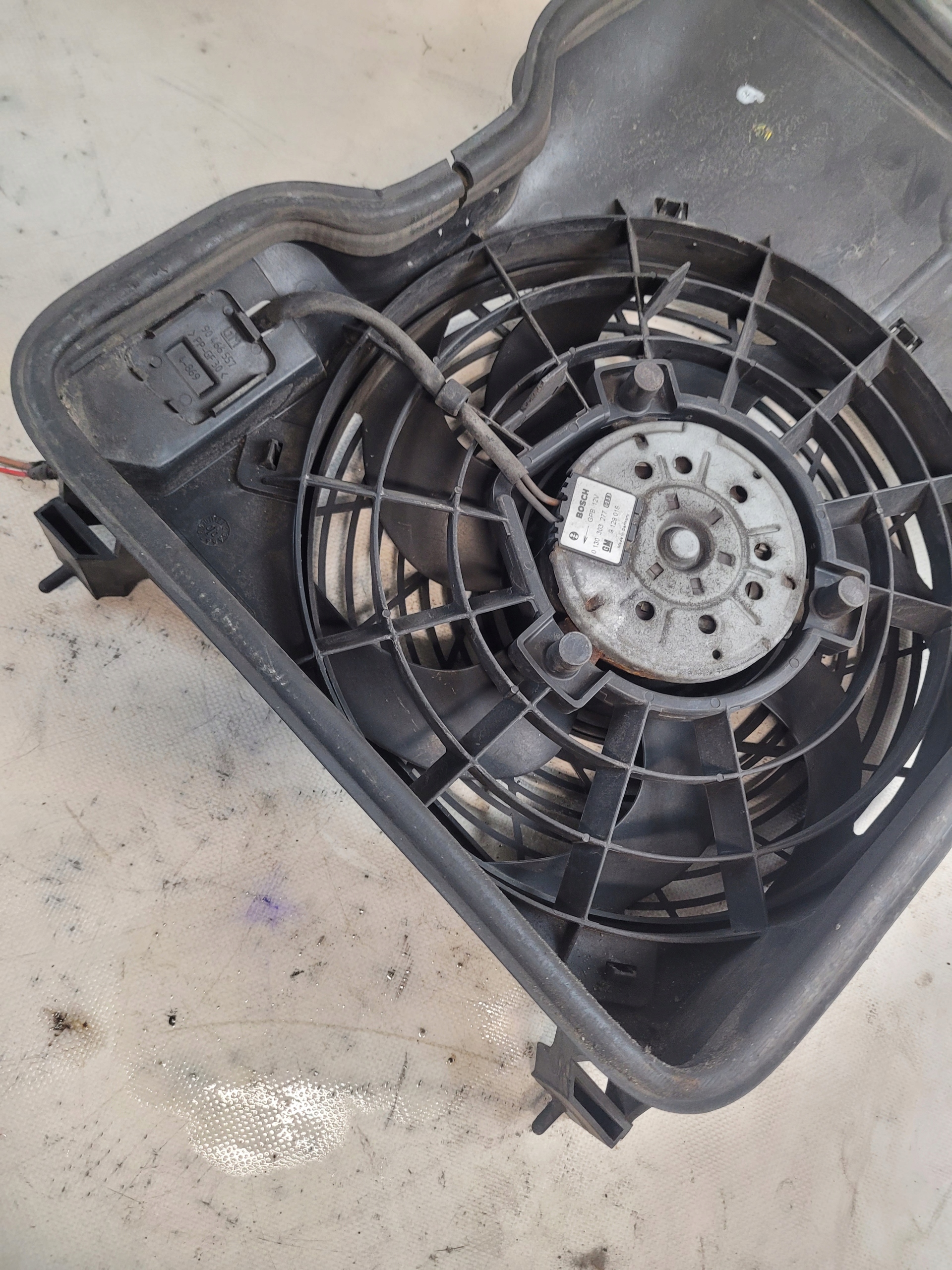 ventilátor chladiče OE 24414175DB OPEL OMEGA B FL 00r. 2.2B