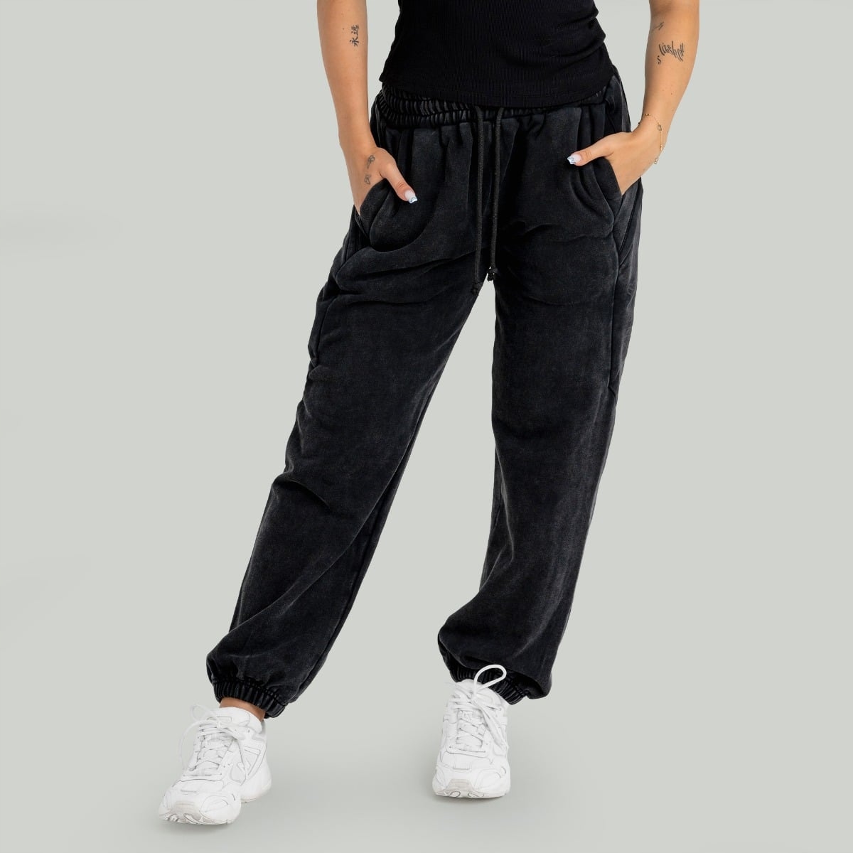 GymBeam Joggery damskie Washed Black Xs