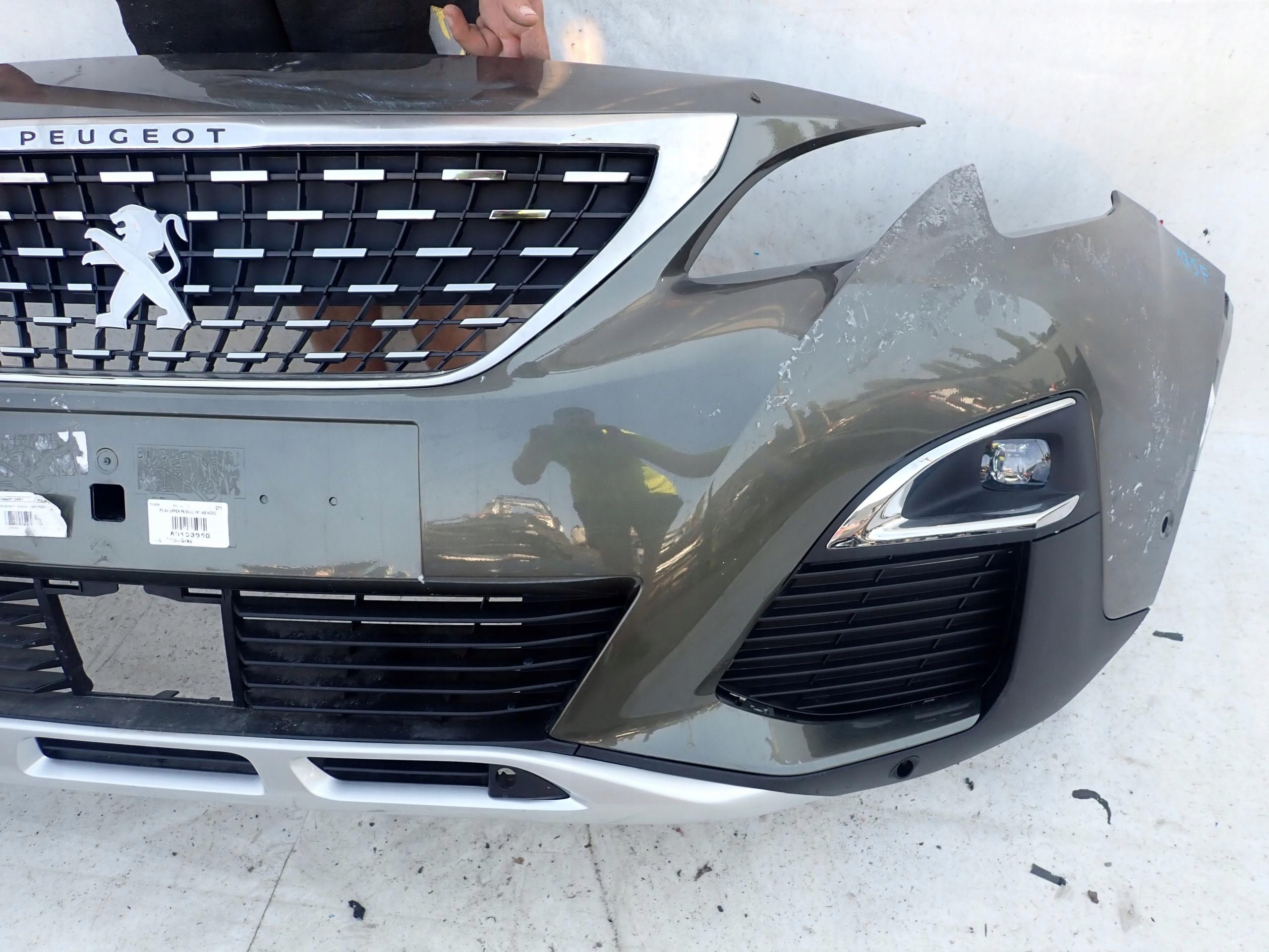 PEUGEOT 3008 II 16- bumper front front 6PDC