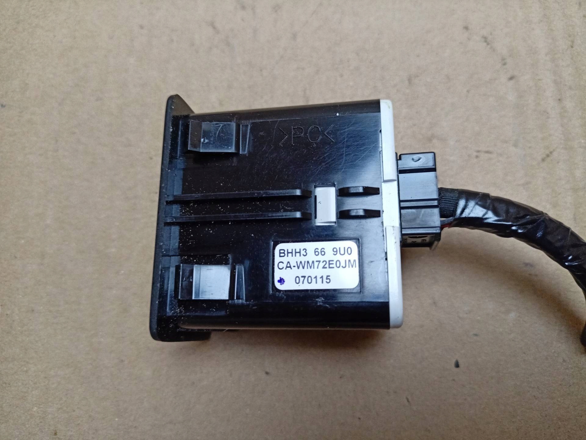 Adapter, Stecker AUX/USB Mazda CX-9 2nd facelift (2012 - 2016) CA-WM72E0JM