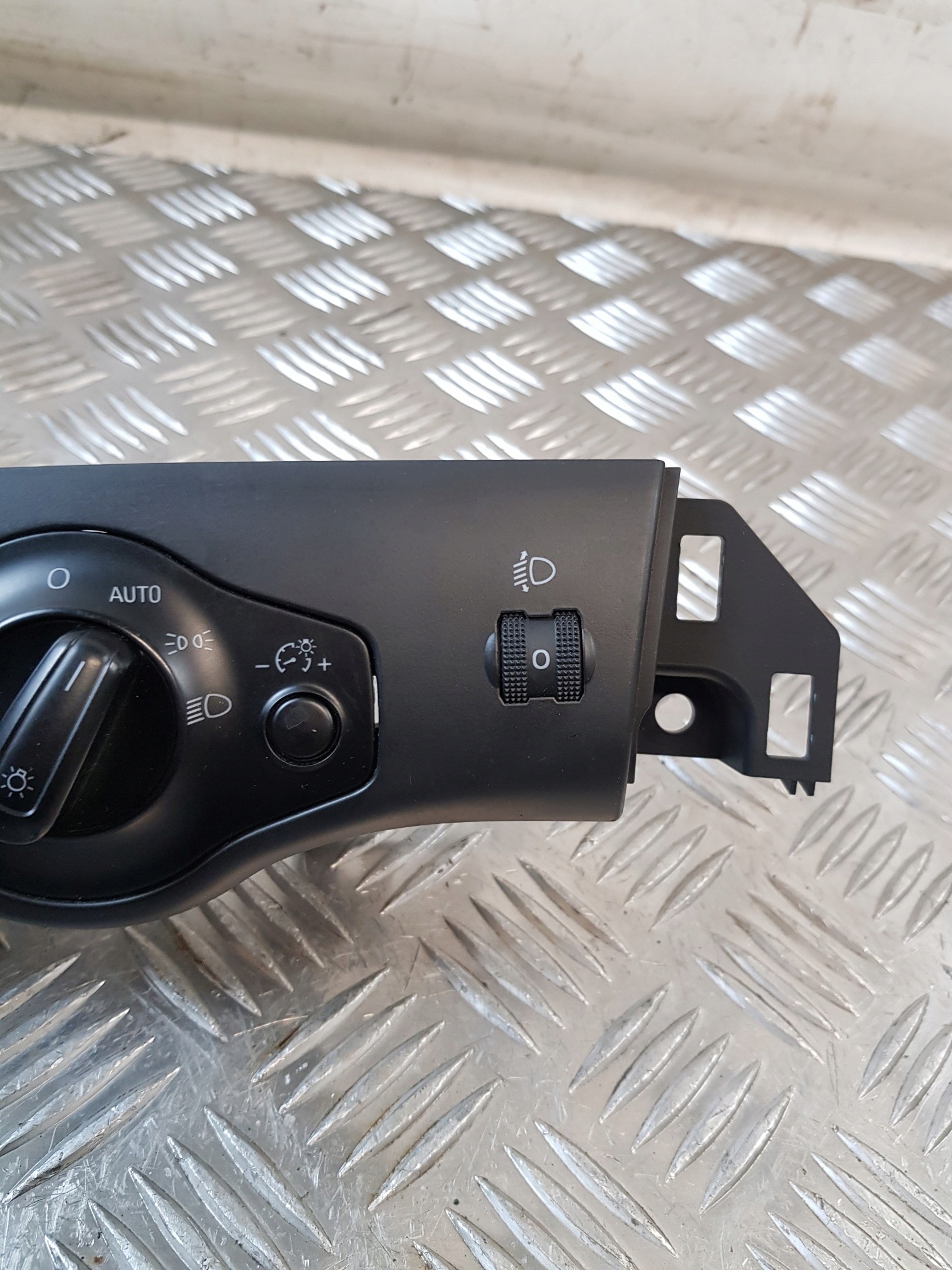 switch light switch 8K0941531Q AUDI A4 B8 09R