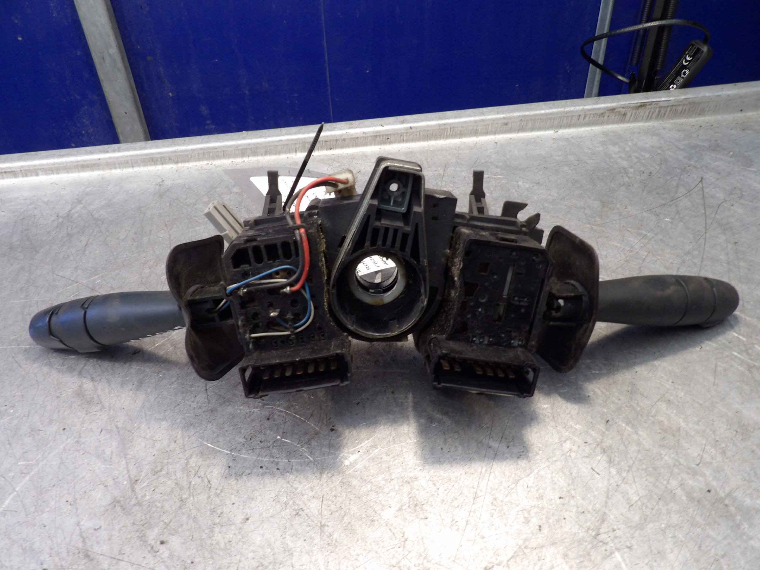 DEVIO LUCI TERGICRISTALLO TERGI RENAULT KANGOO E 8200077622