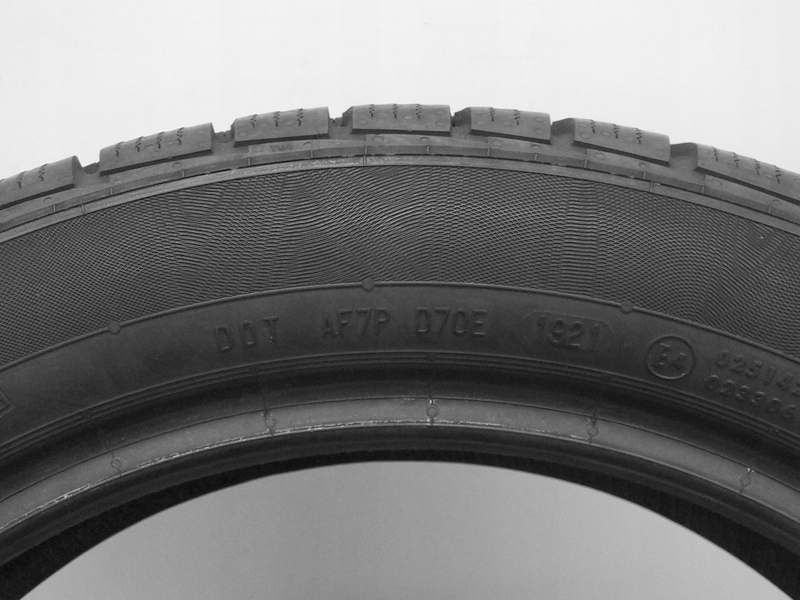 1Z 205/50R17 Continental ContiCont TS815 1921 7,7 Średnica 17
