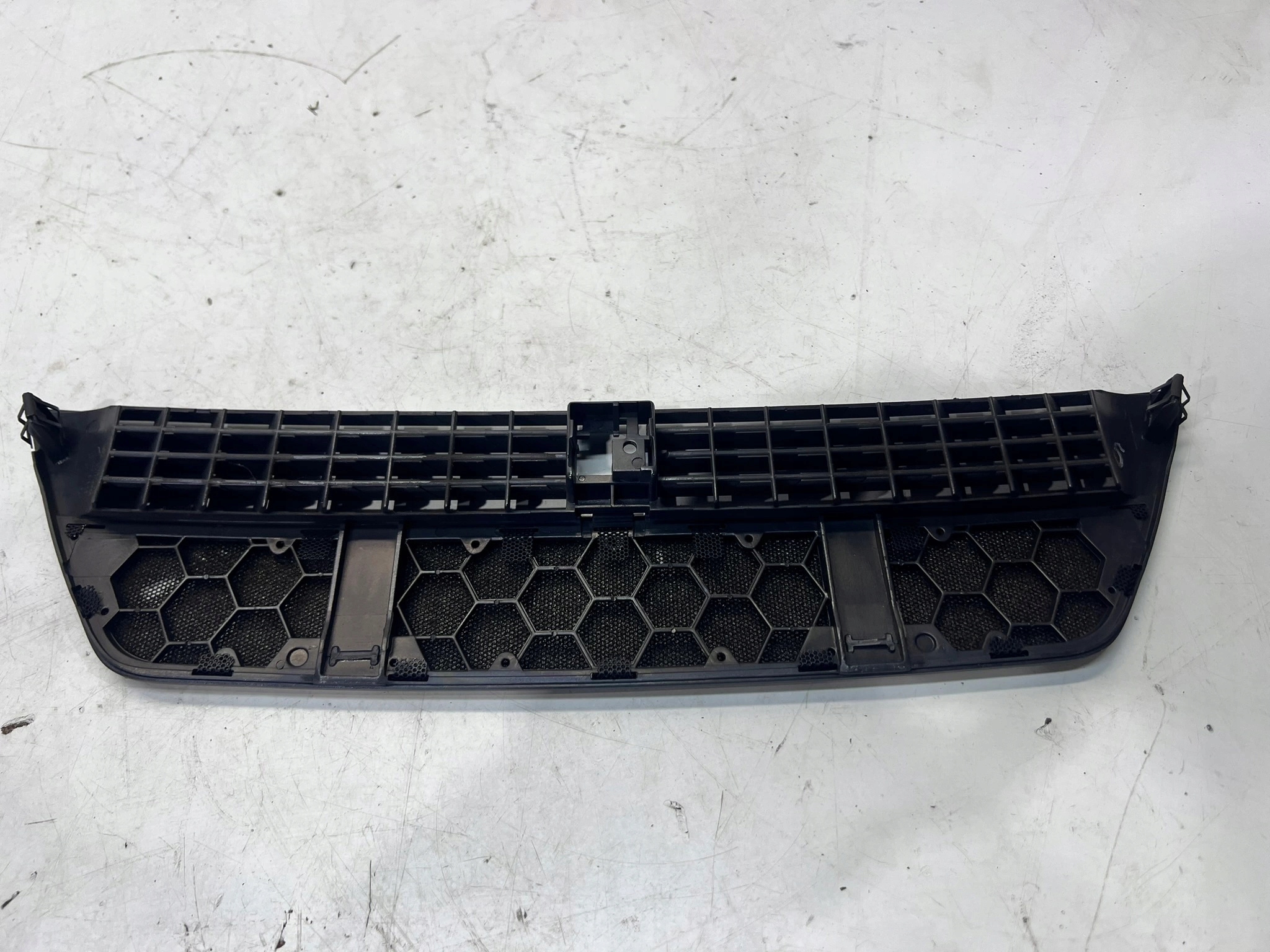 de couverture du haut parleur du tableau de bord AUDI A4 B6 B7 8E0819635D
