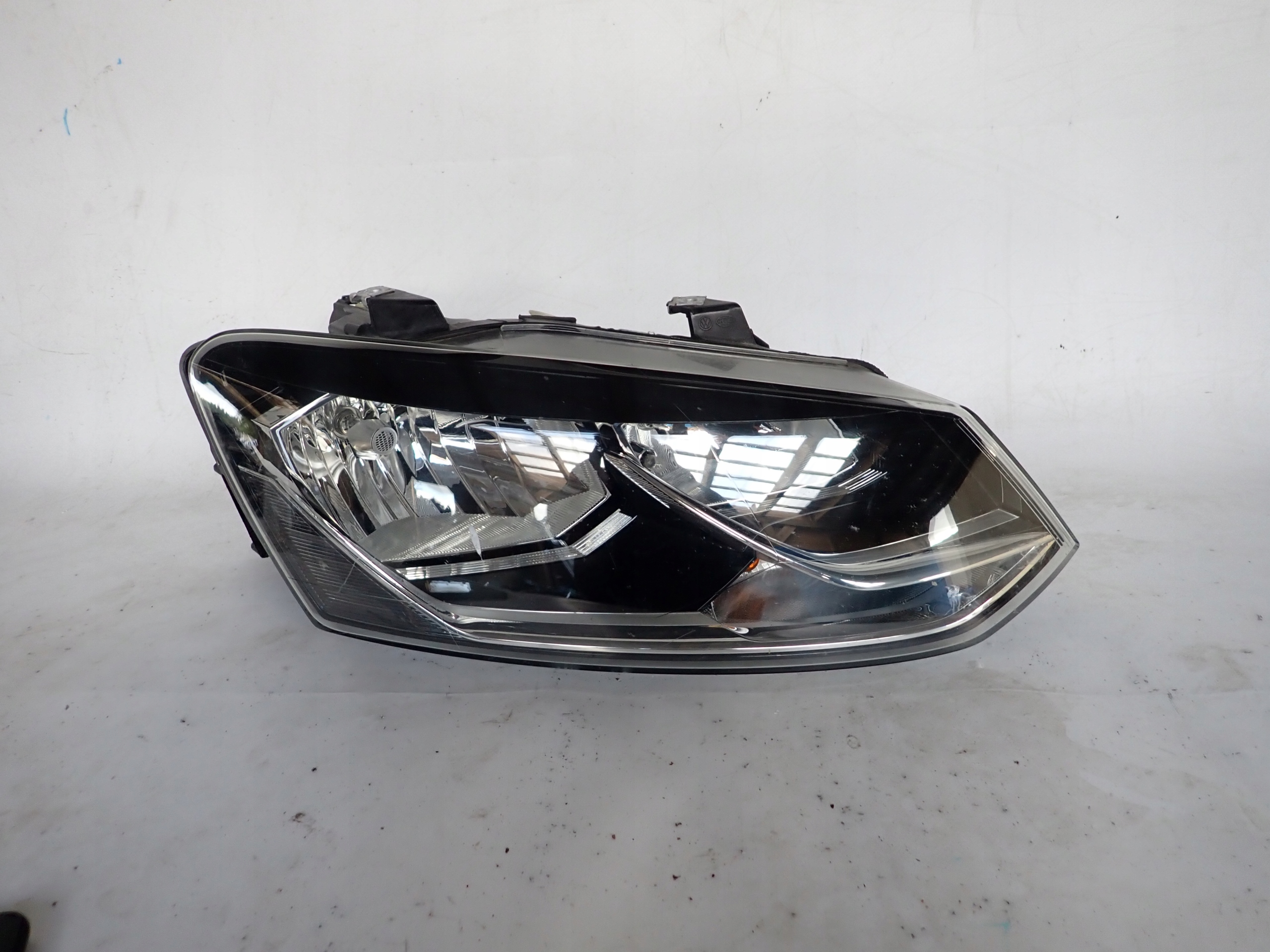 VW POLO 6C LIFT 14-17 light right front front 6C1941006