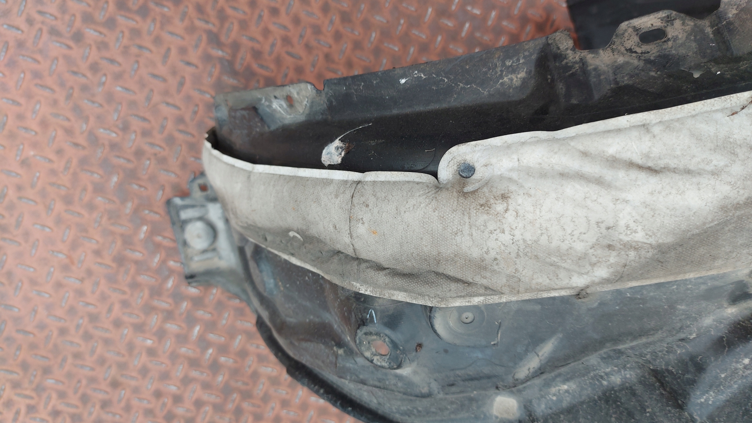 mudguard left front TOYOTA COROLLA E21 19- KOMBI HB SUZUKI SWACE