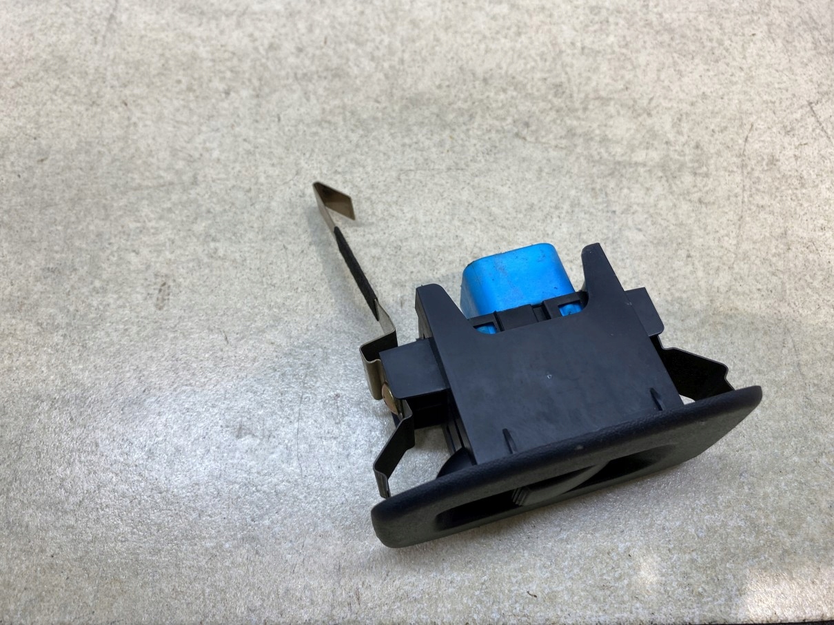 PANEL windows right rear part MITSUBISHI PAJERO PININ