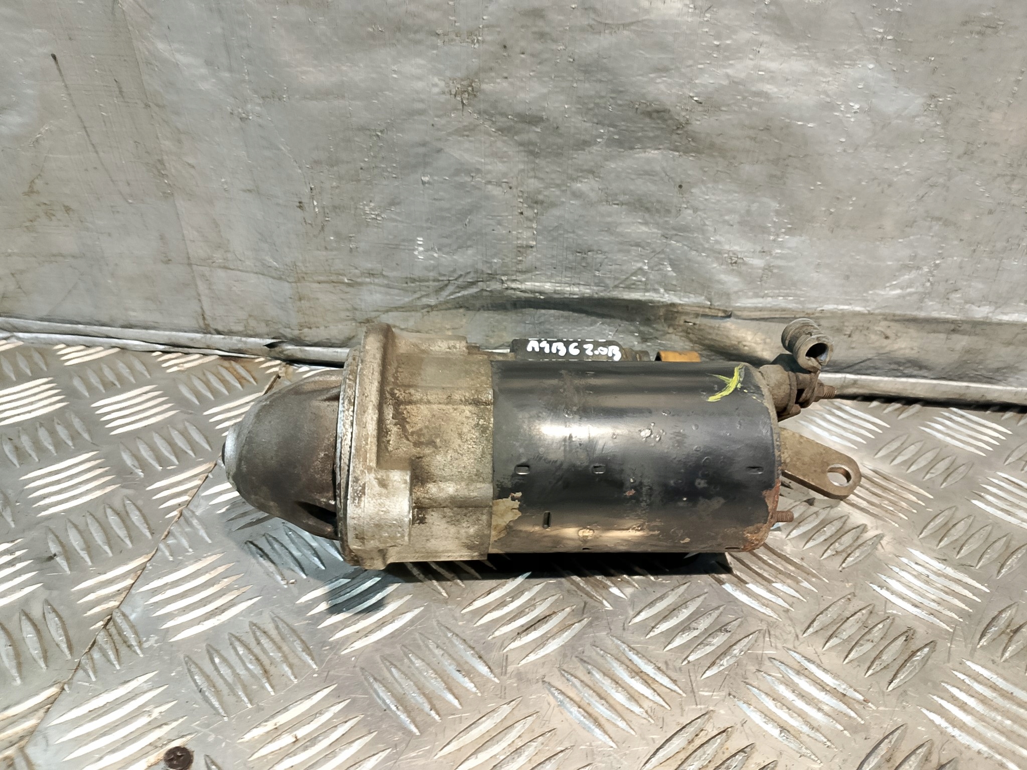 startér MOTORU AUDI A4 B6 2.0 B 06B911023 0001107073