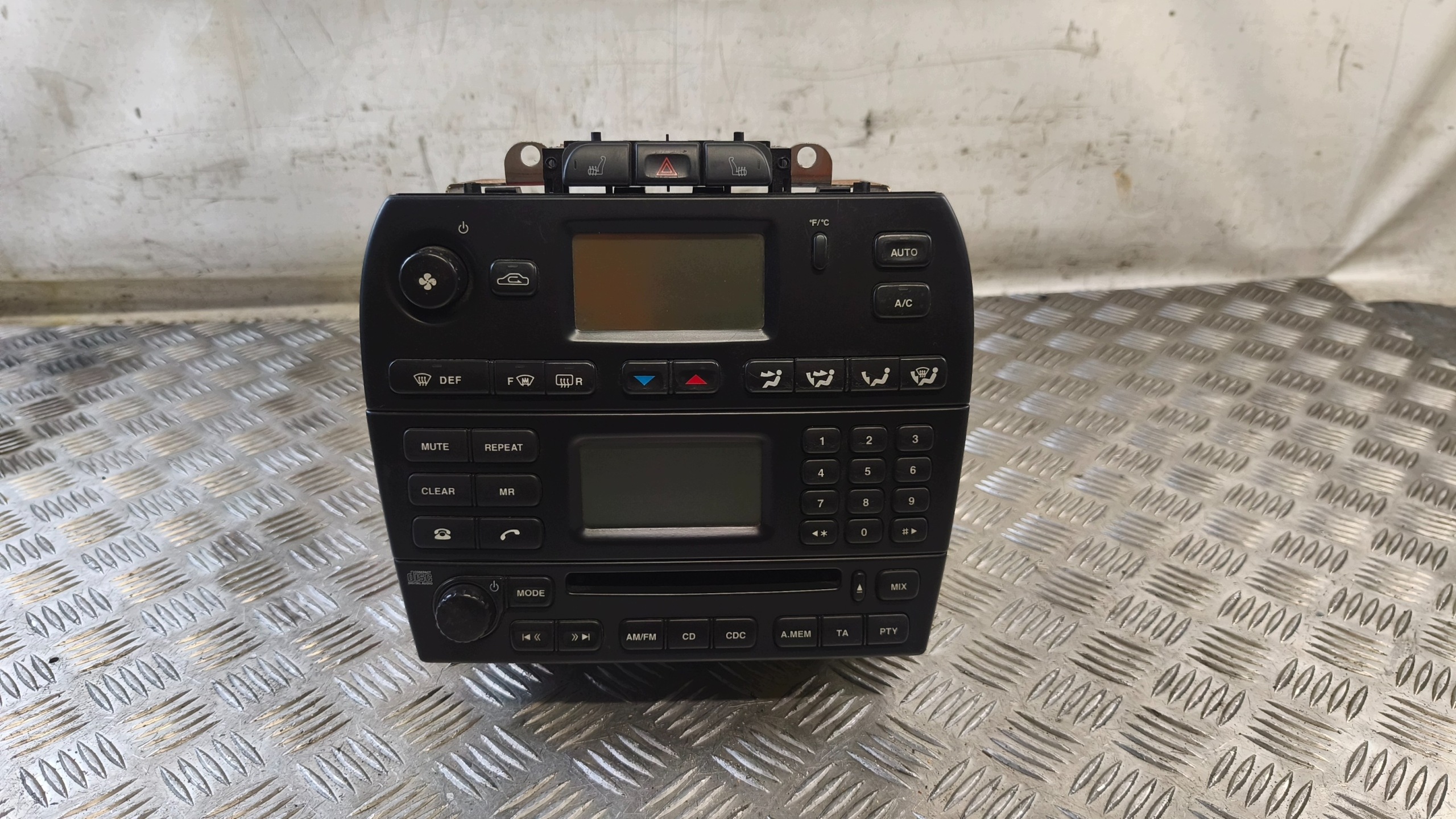 RADIO PANEL BOCCHETTE JAGUAR X-TYPE 2002r 18B876 ABSX