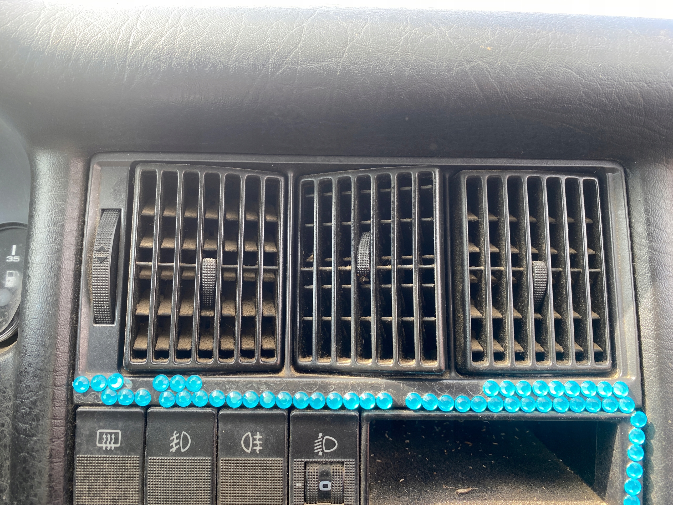 Lüftungsgitter des lüfters luft mitte Audi 80 B3 86-91