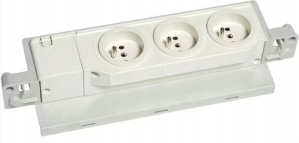 VZ00UPF Gniazdo zasilające 3x230V Hager do VUxxx