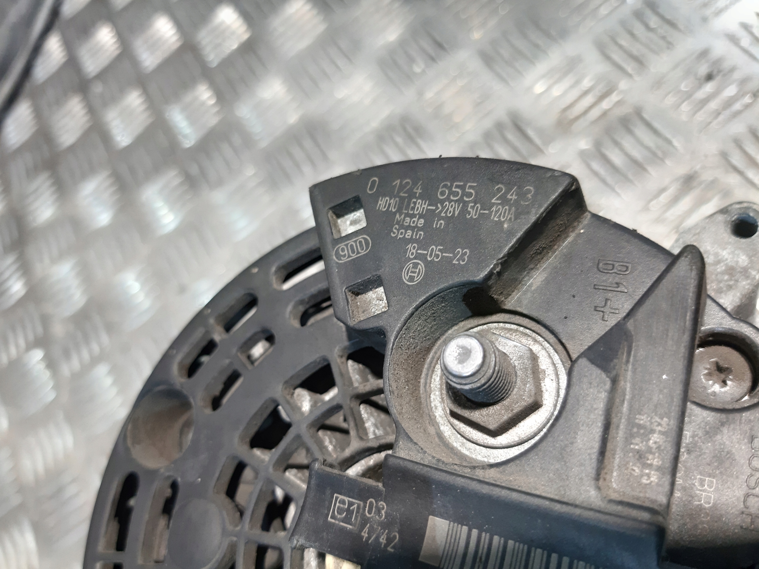 Alternator Bosch 0 124 655 243 120A