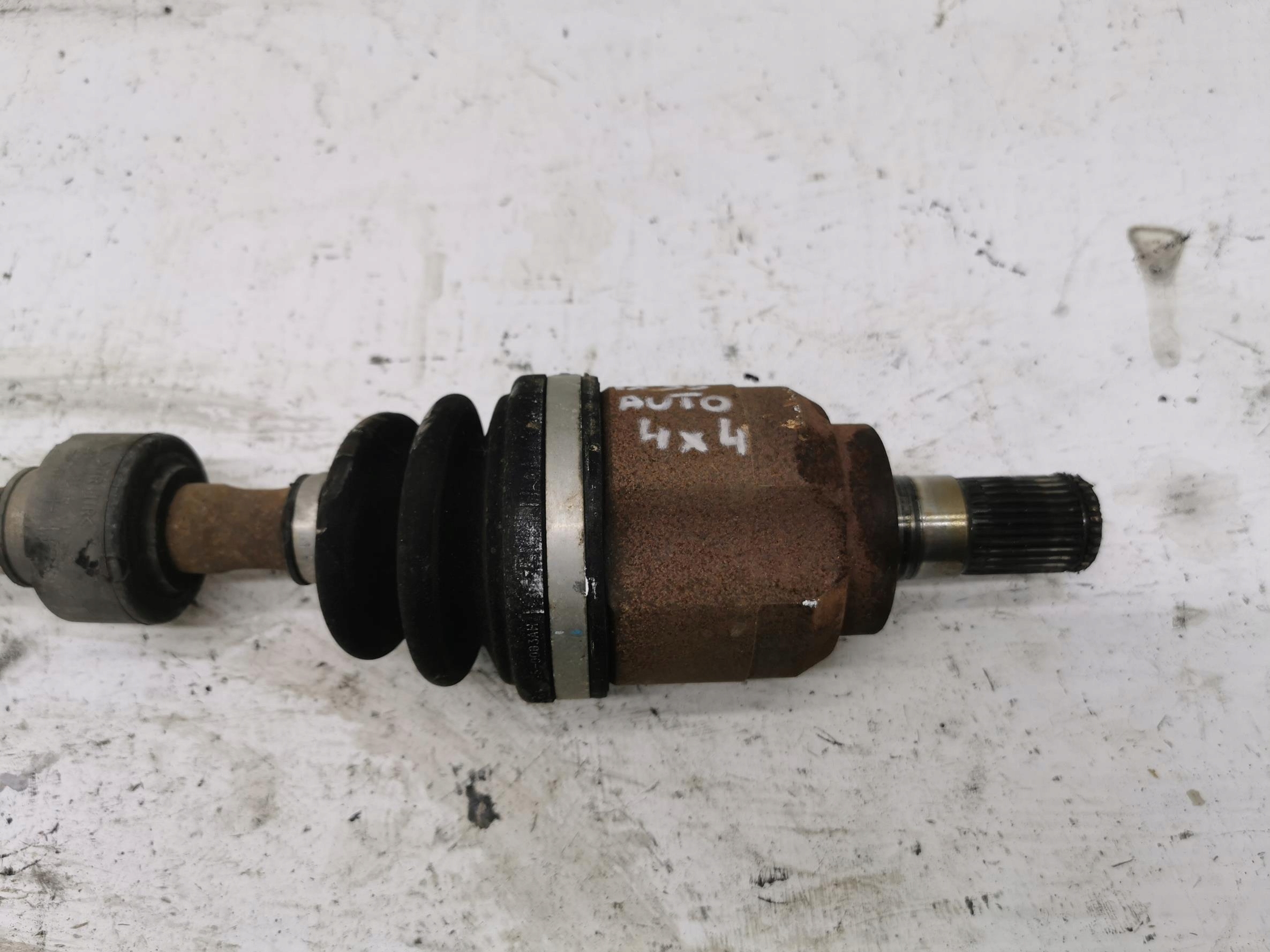 semi-axis short. left front HYUNDAI IX35 2.0CRDi 183KM