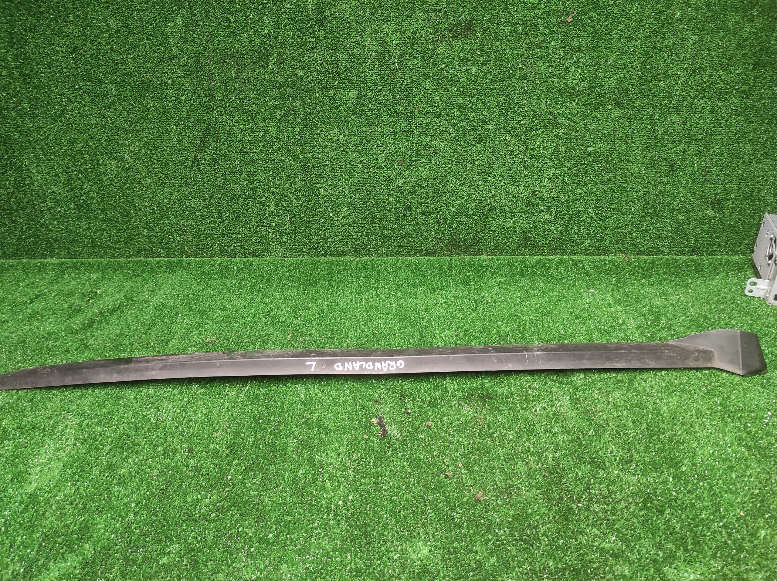 OPEL GRANDLAND LISTWA SZYBY CZOŁOWEJ LEWA