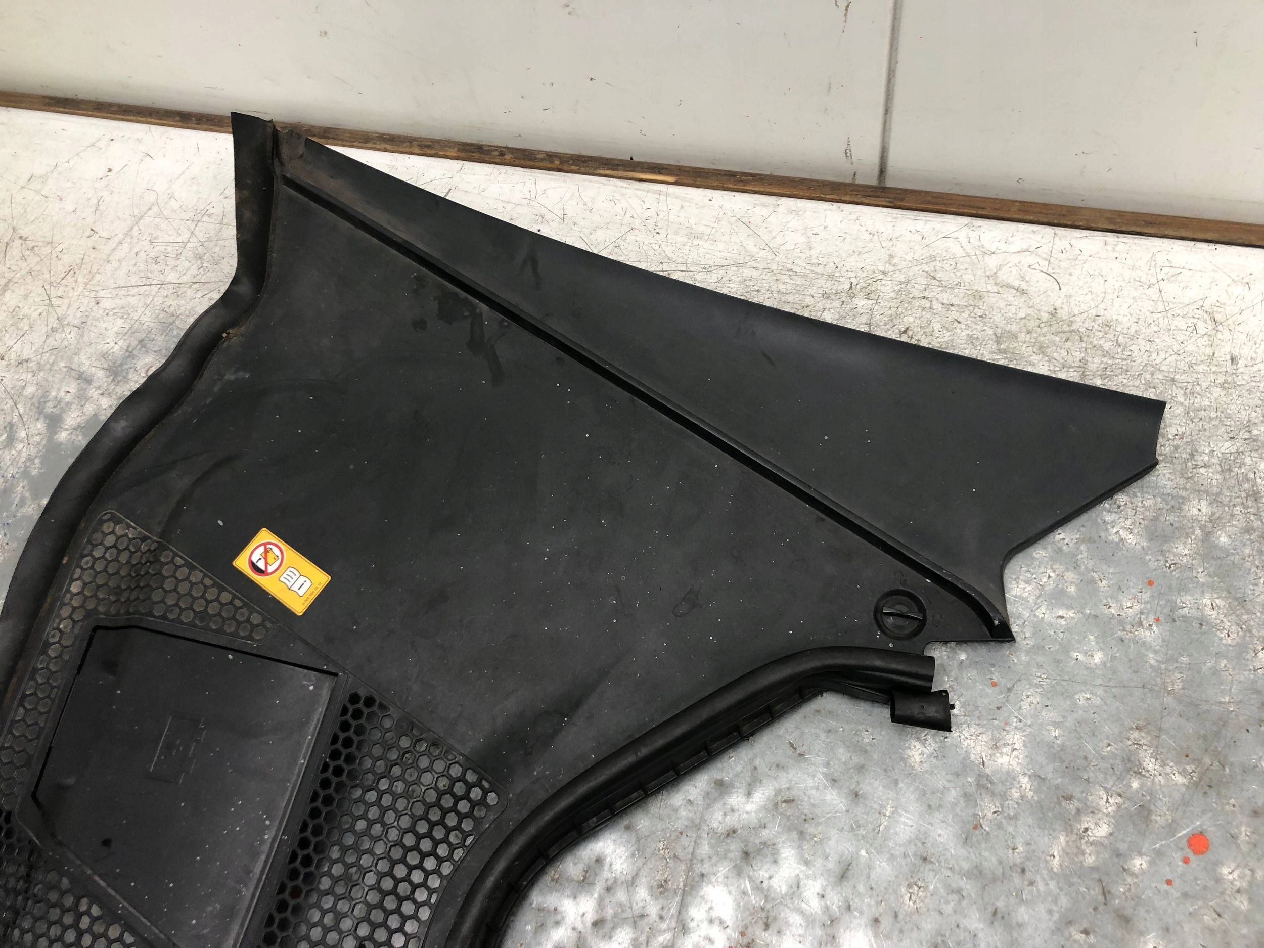 torpedo right MERCEDES W205 A2058309002