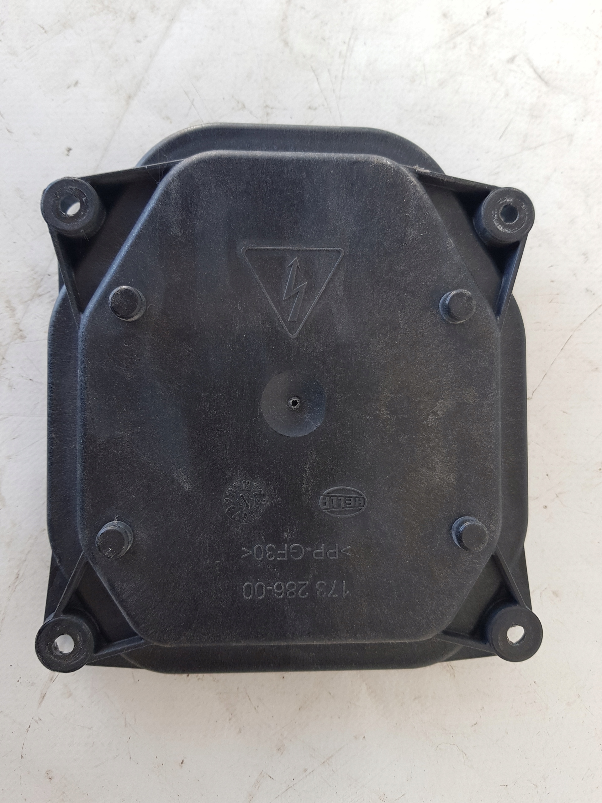 cap lights front LED AUDI A8 D4 173286-00