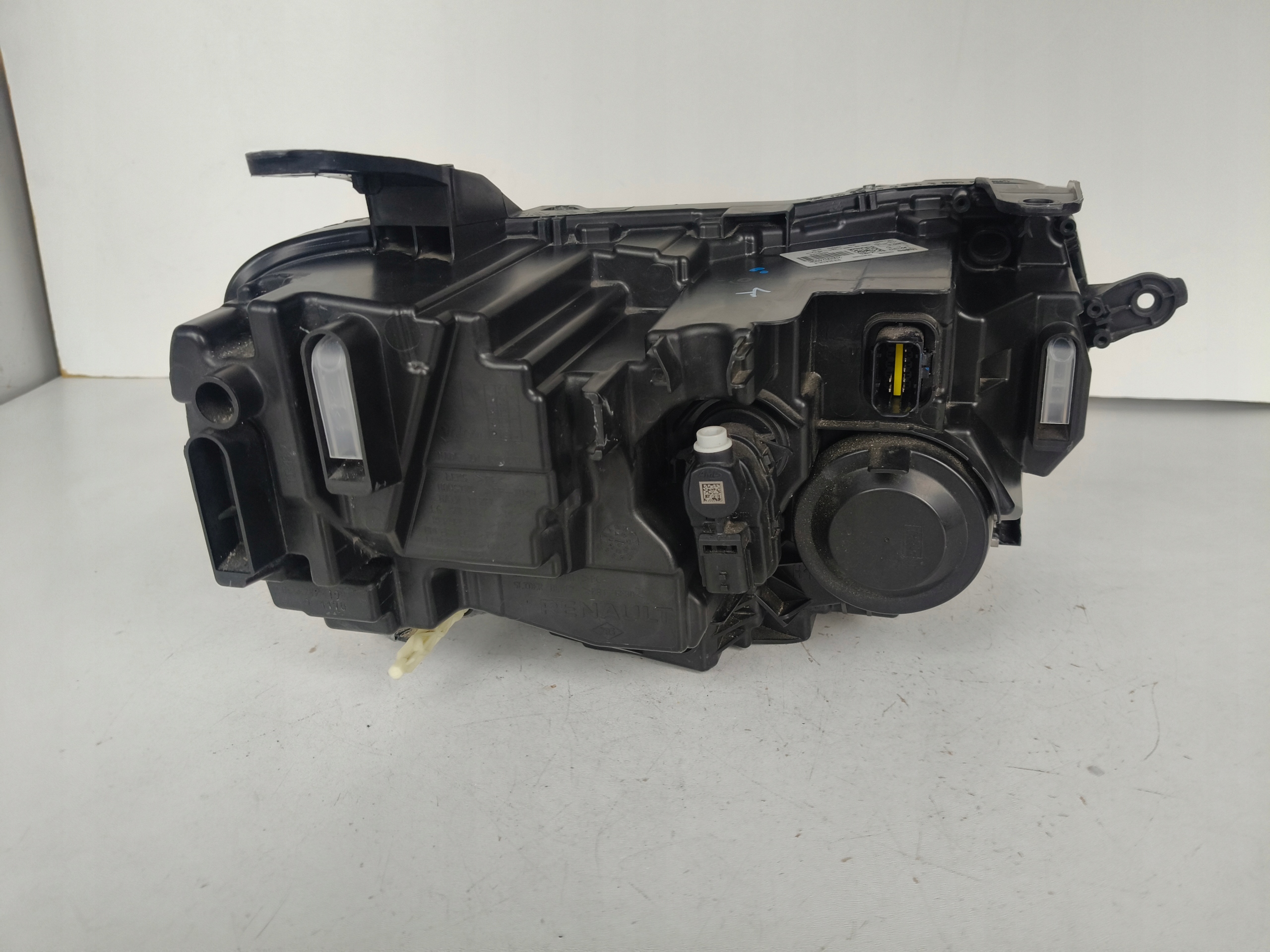 light left REFLEKTOR DACIA DUSTER II 21- LIFT FULL LED