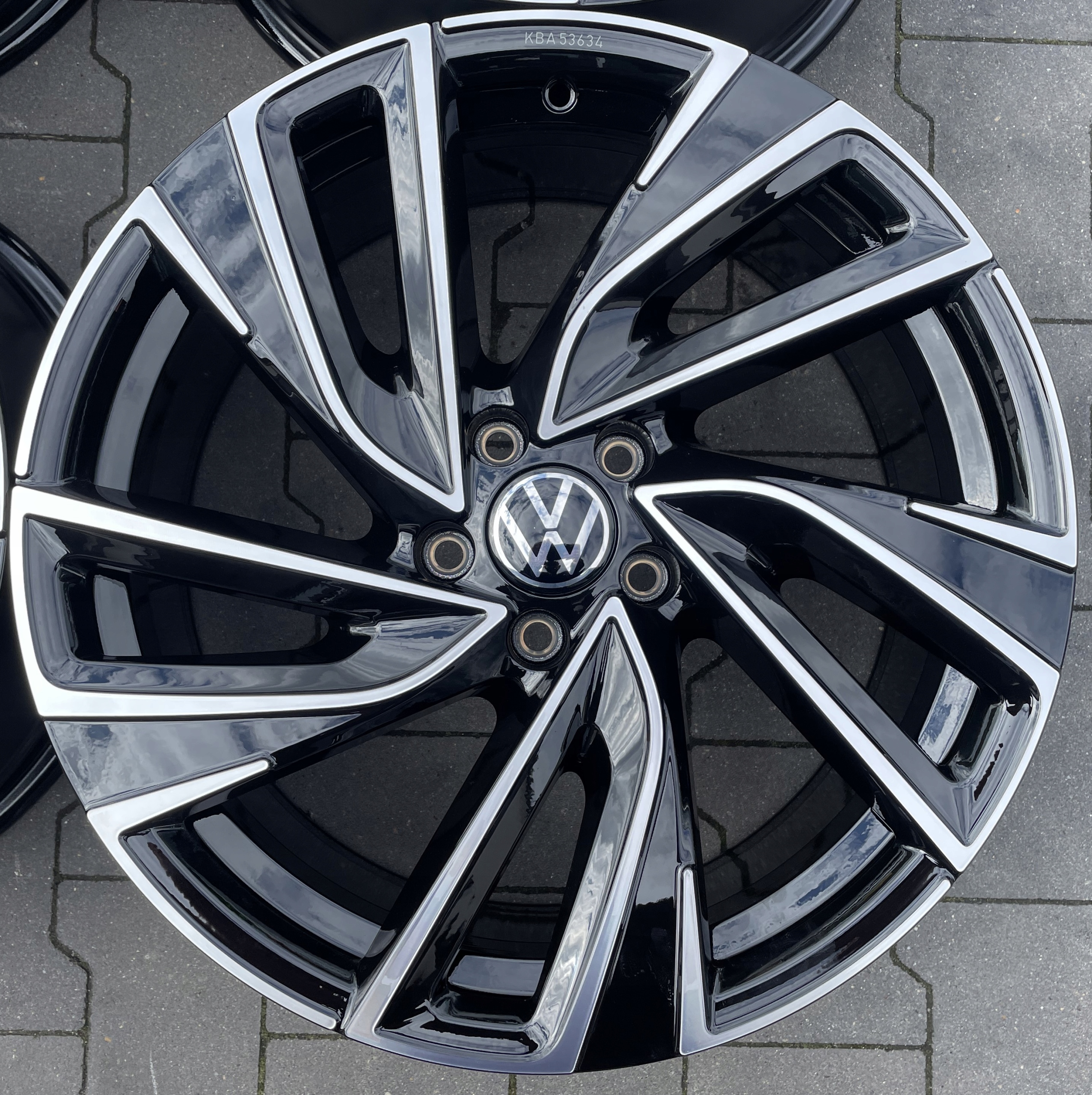 ORYGINALNE FELGI 19'' 5x112 VW ARTEON PASSAT TIGUAN GOLF ADELAIDE