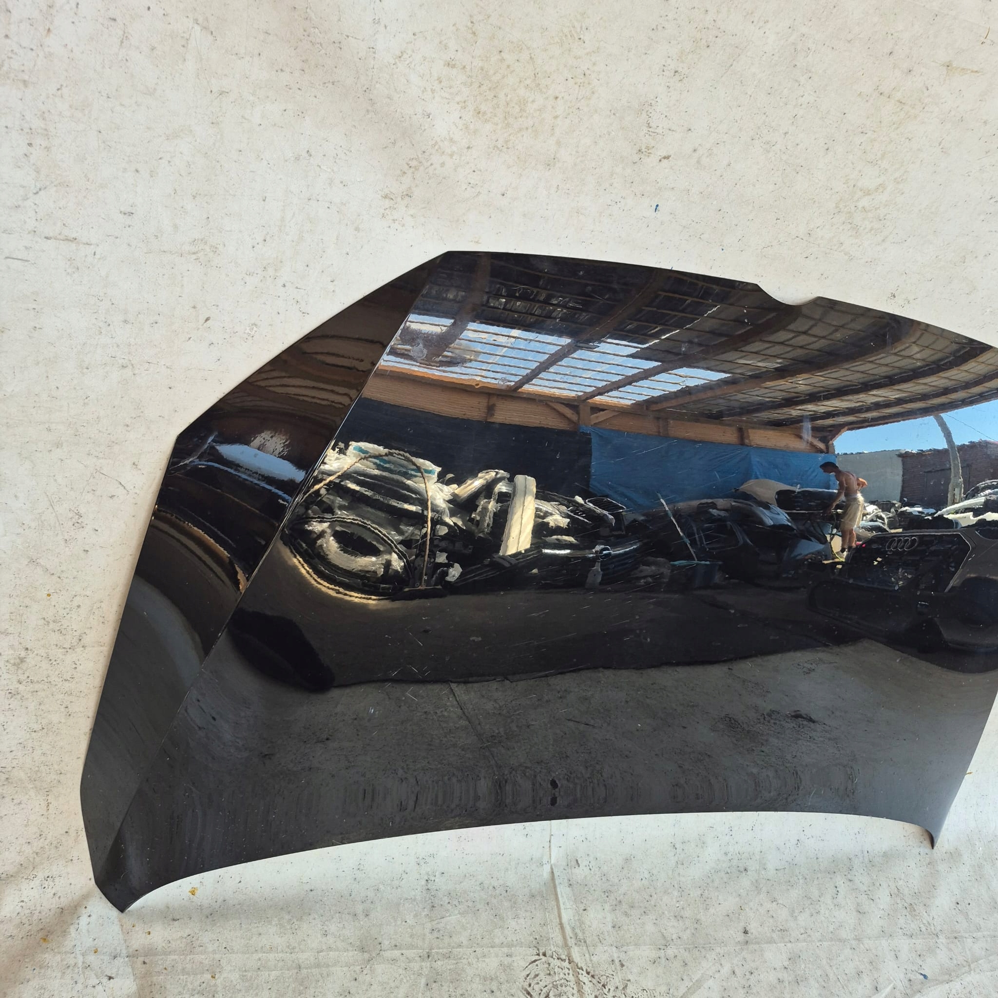 VW TOURAN 5TA 15- Capot