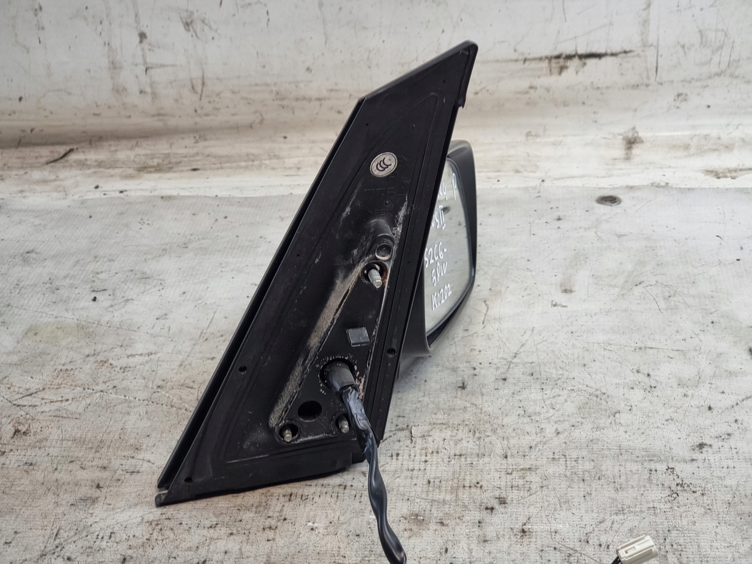 mirror right electrics 5PIN K: 202 TOYOTA PRIUS II 08r