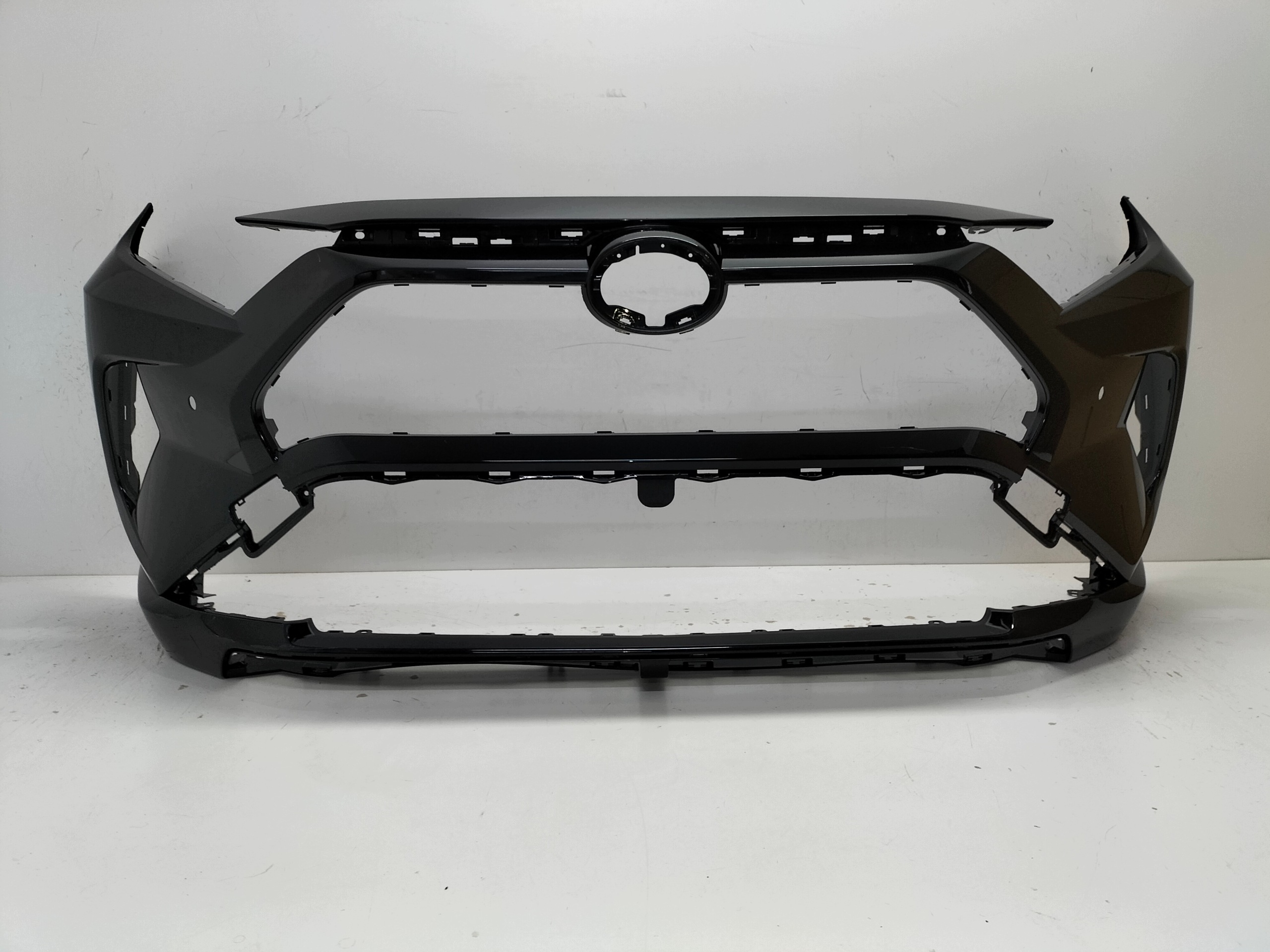 front bumper front TOYOTA RAV4 RAV-4 V 18