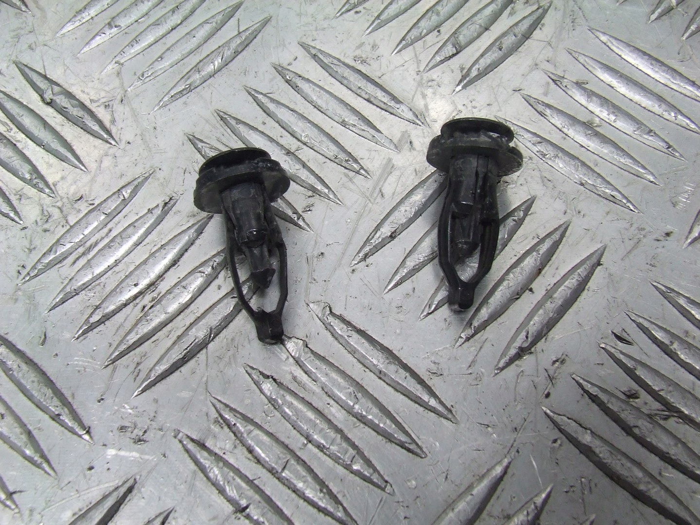 lexus IS II решетка радиатора 53101-53050 53101-53260