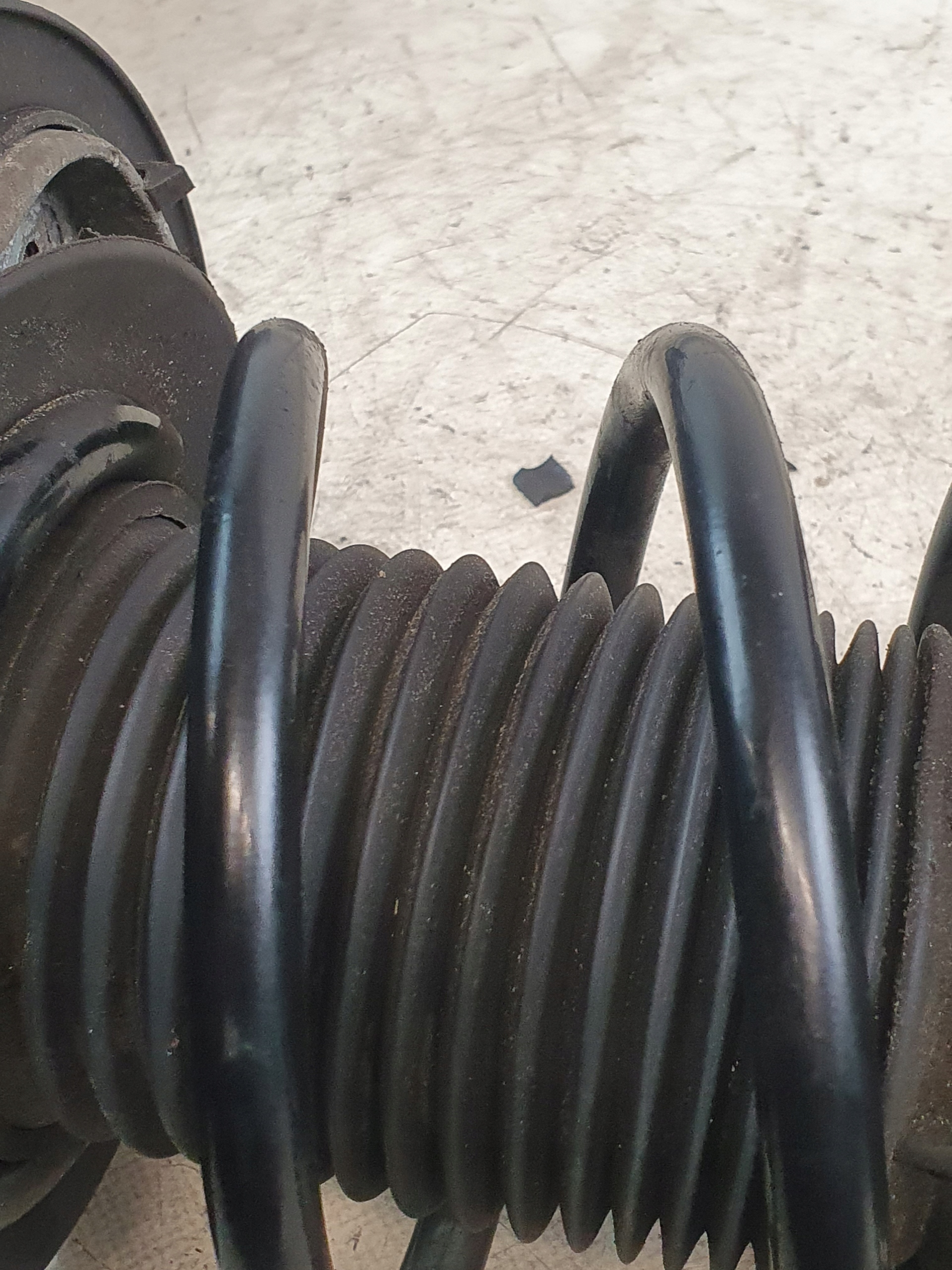 shock absorber left front OE A2123235600 MERCEDES W212 2.2 CDI 10r.