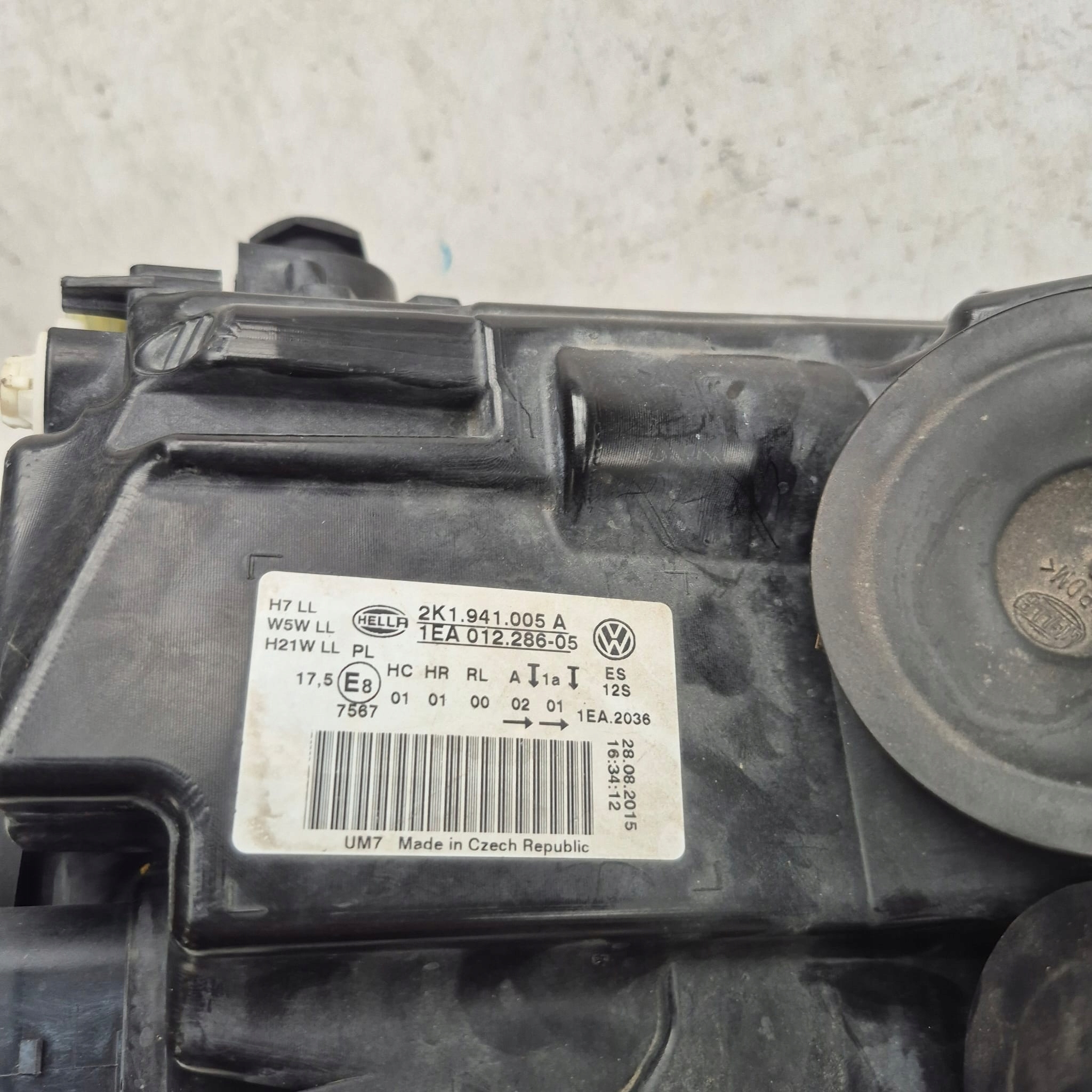 VW CADDY 2K 2K5 15- light left front front 2K1941005A