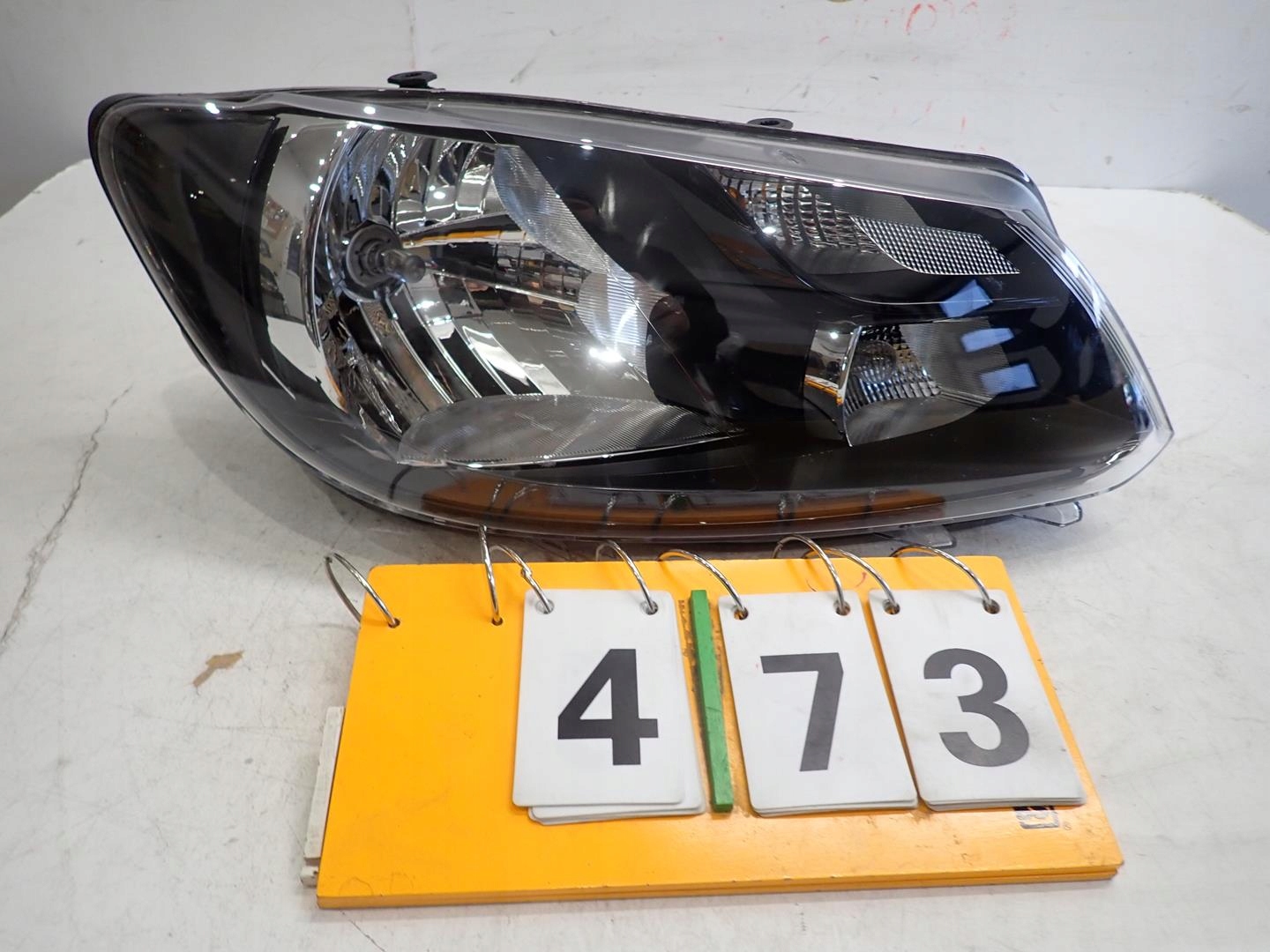 light front front right VW CADDY 2010-2015 2K5941006B