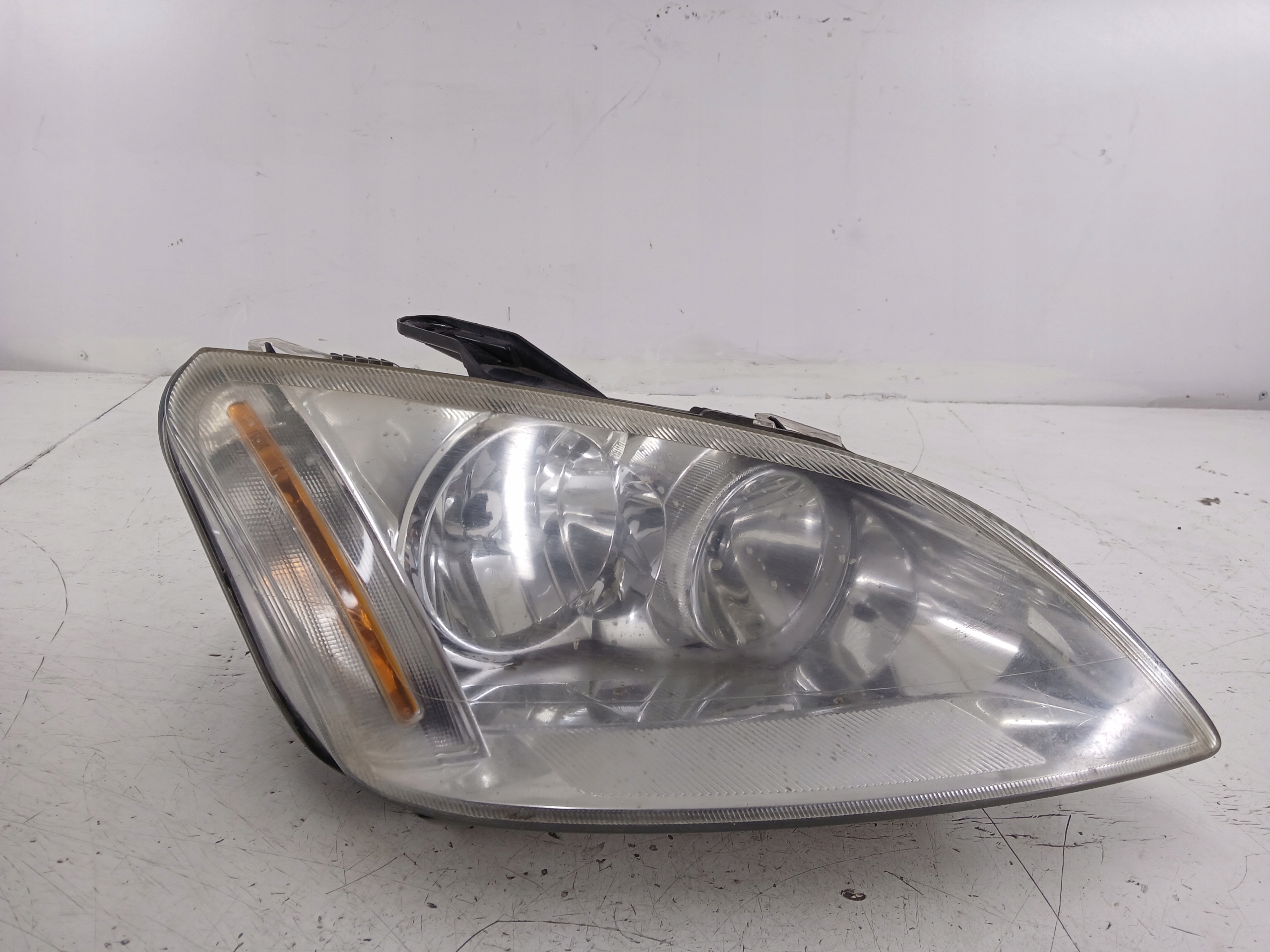 FORD C MAX and light right front