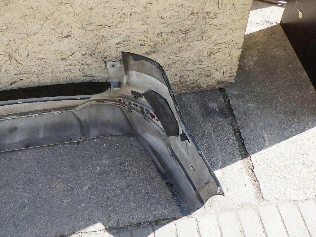 FORD FOCUS MK4 KOMBI ST LINE 18- STOSSSTANGE HINTEN